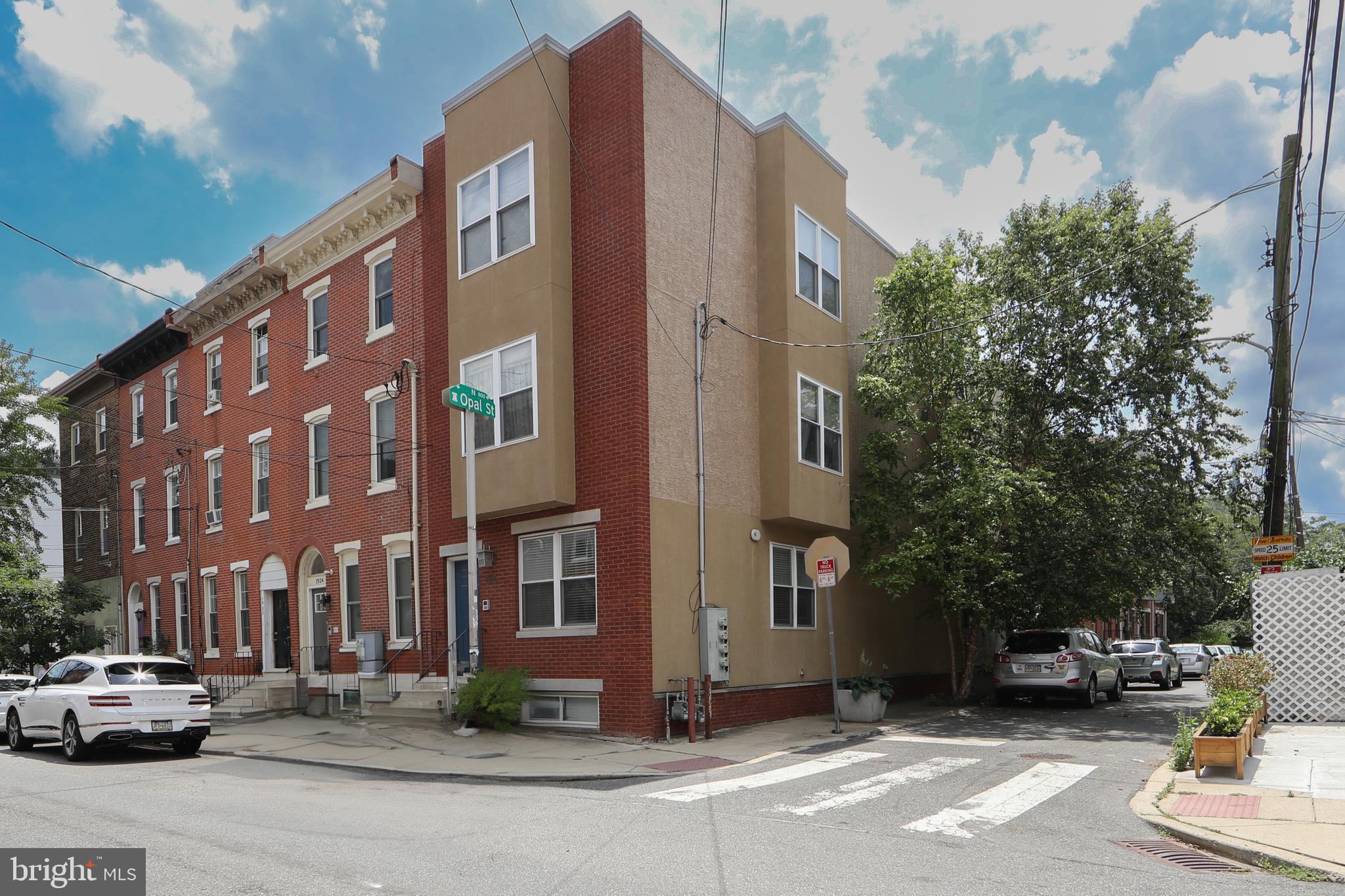 1926 POPLAR STREET 1