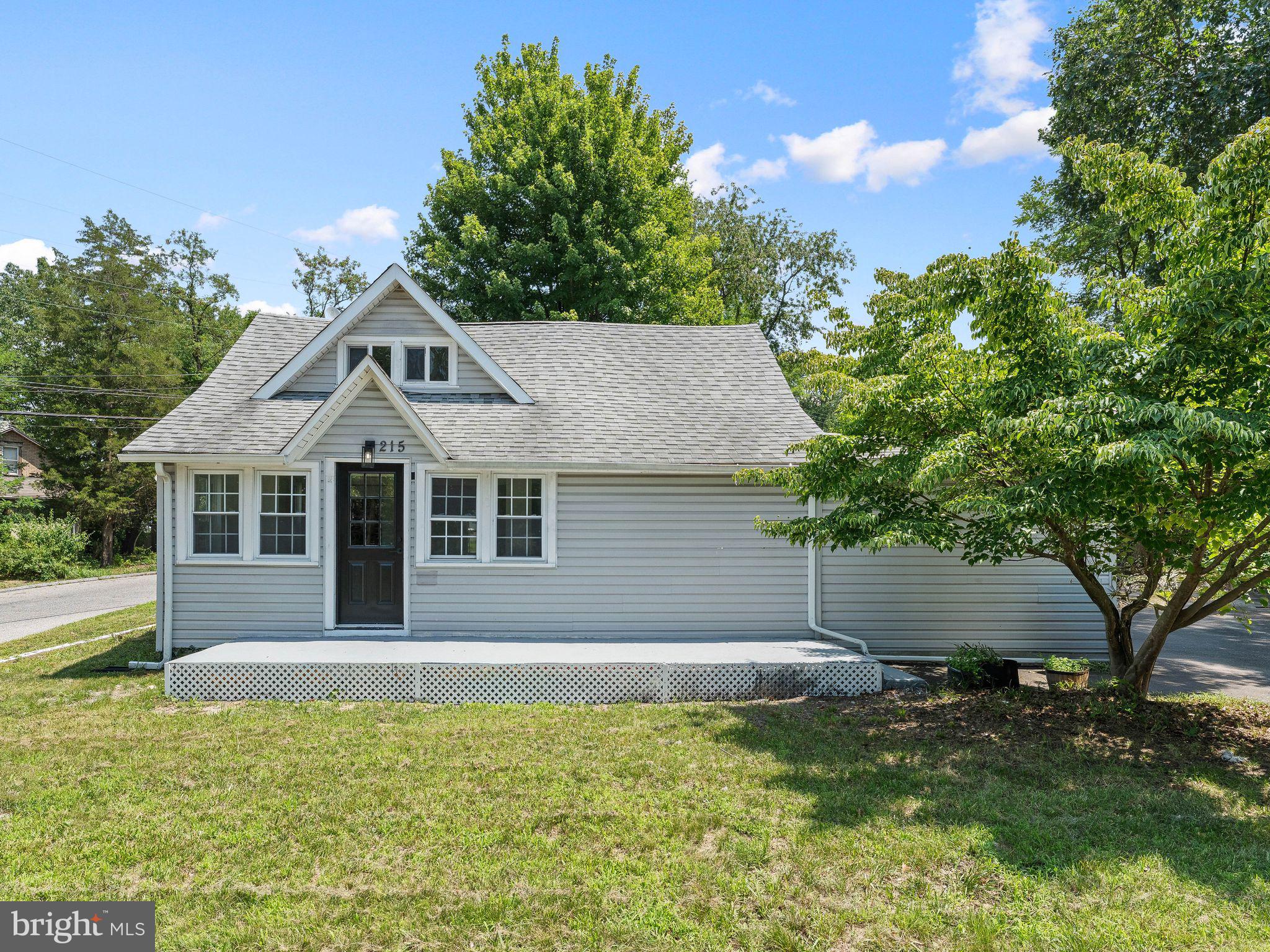 215 ERIAL ROAD