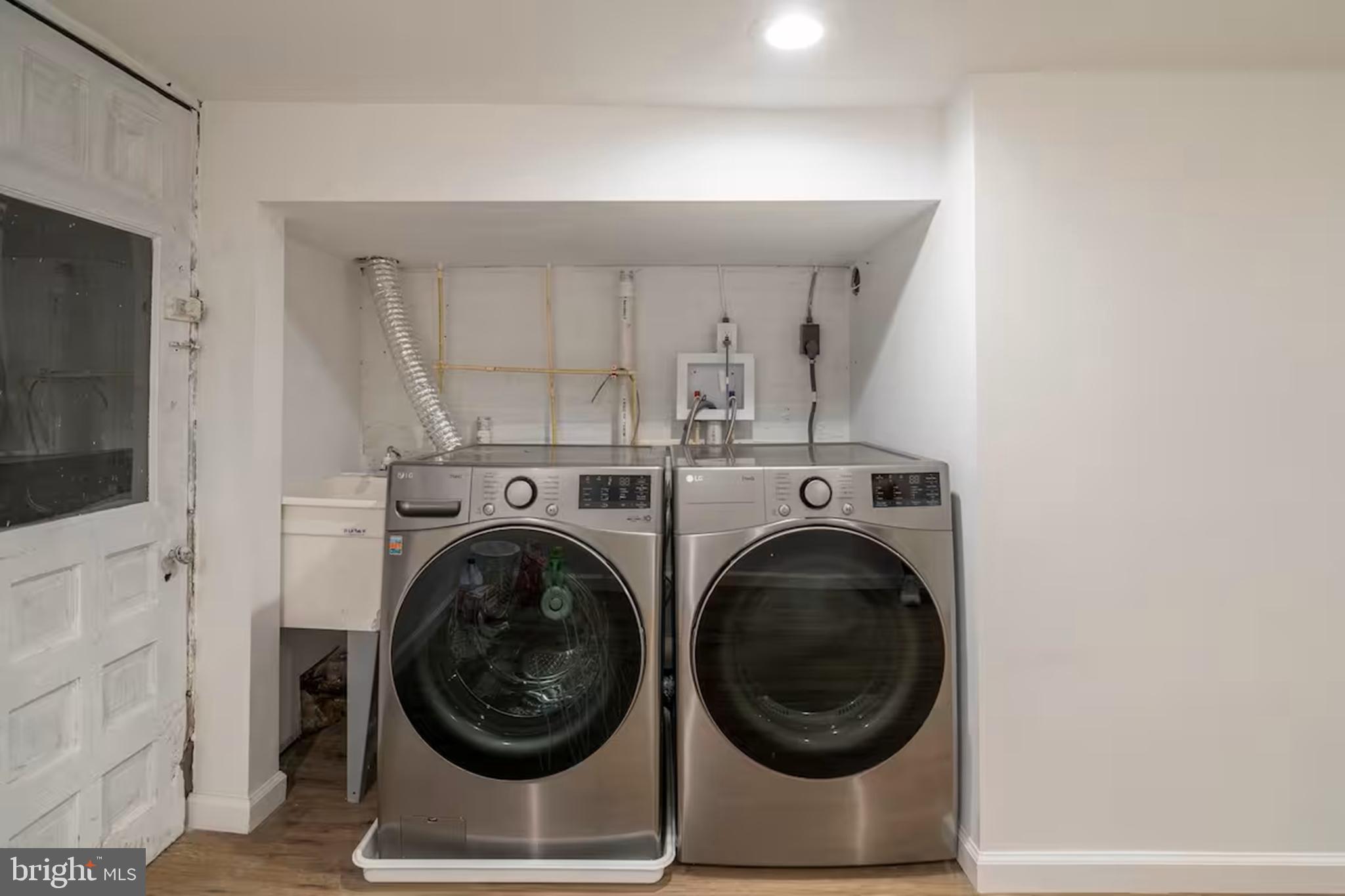 HIGHLANDTOWN - Residential