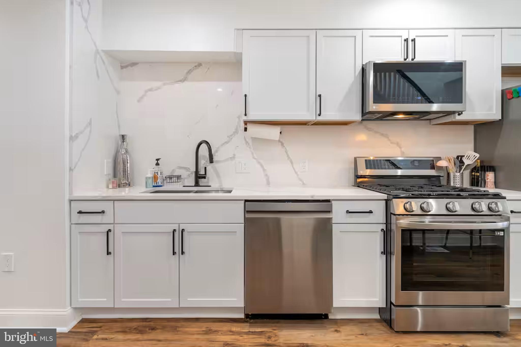 HIGHLANDTOWN - Residential