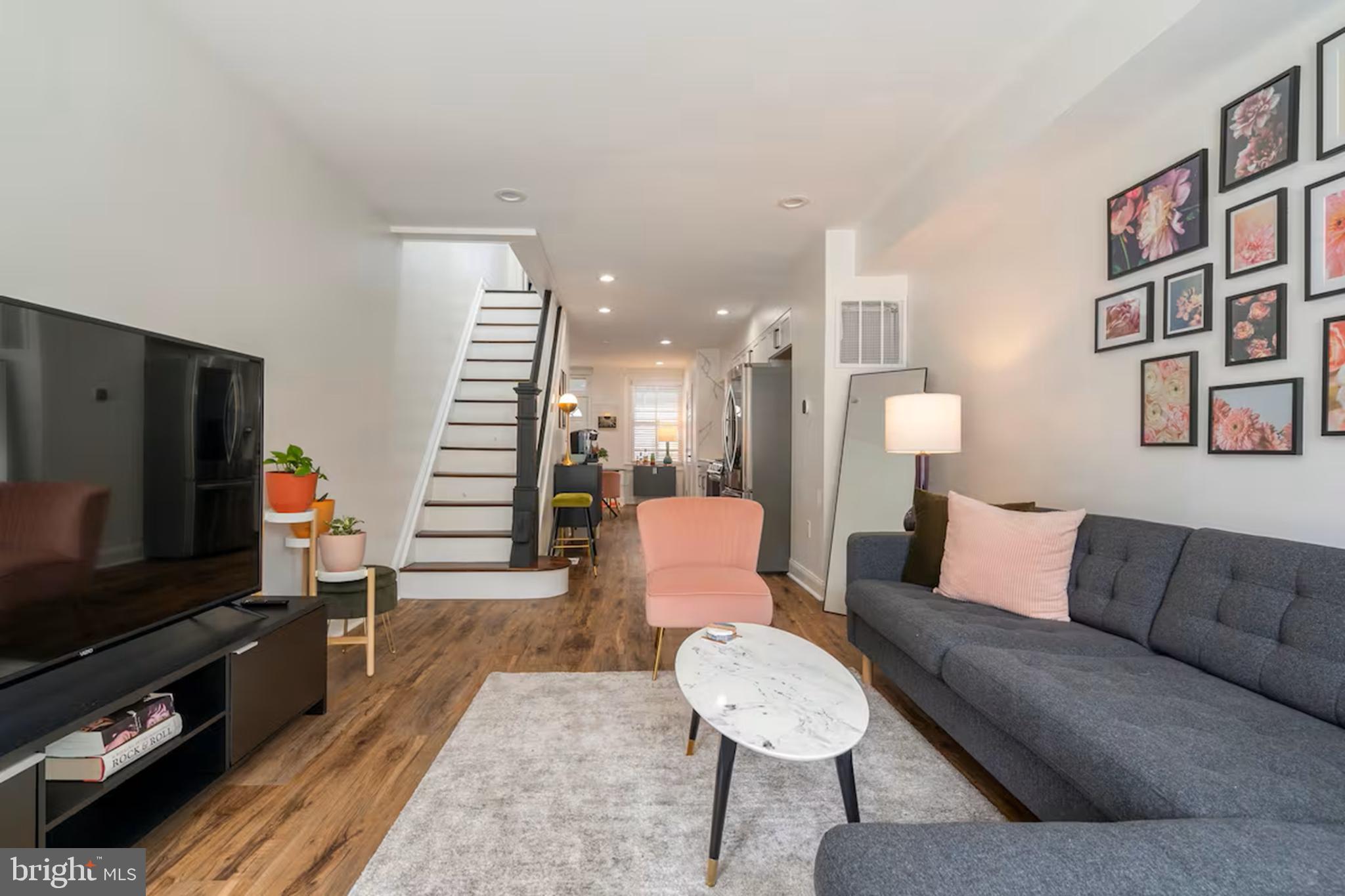 HIGHLANDTOWN - Residential