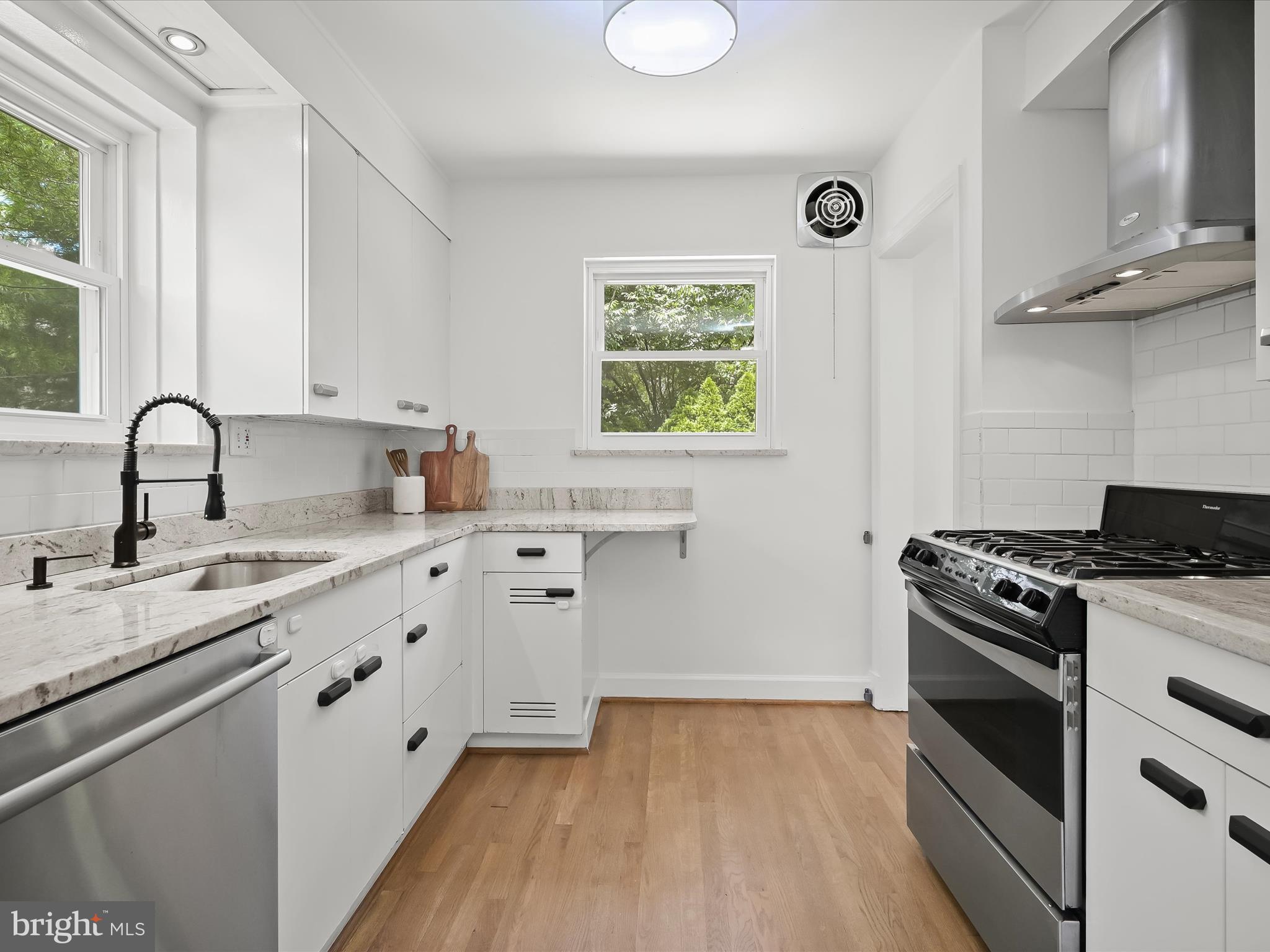 GLEN MAR PARK - Residential