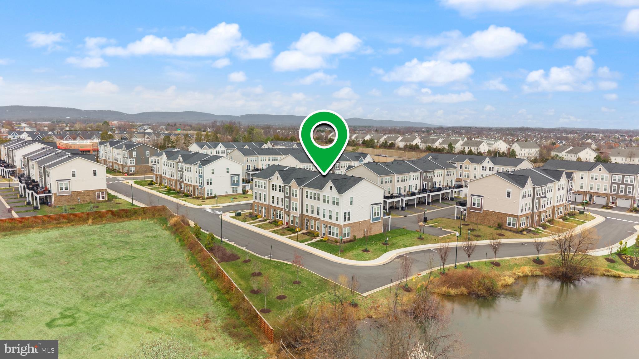 ROBINSON MANOR - Residential