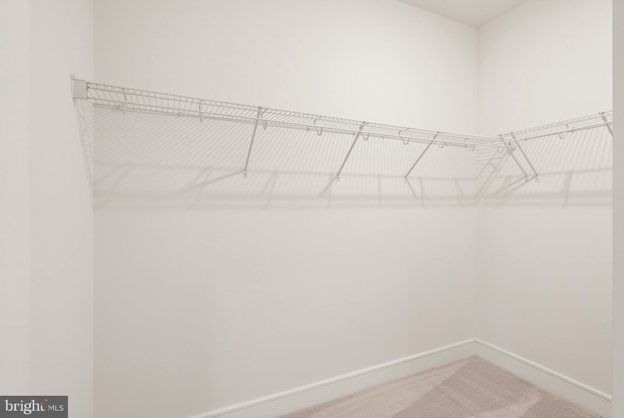 ROBINSON MANOR - Residential