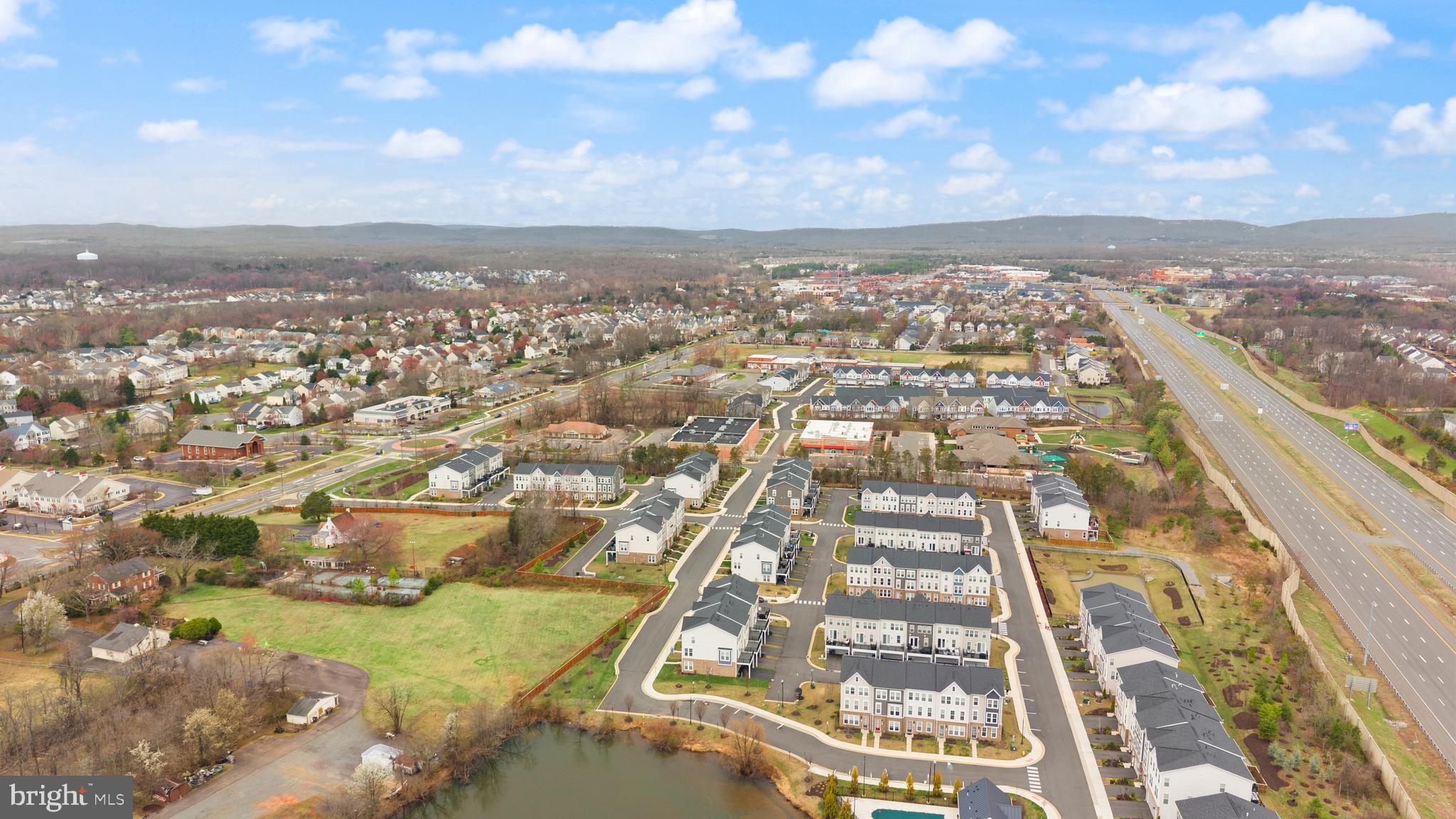 ROBINSON MANOR - Residential