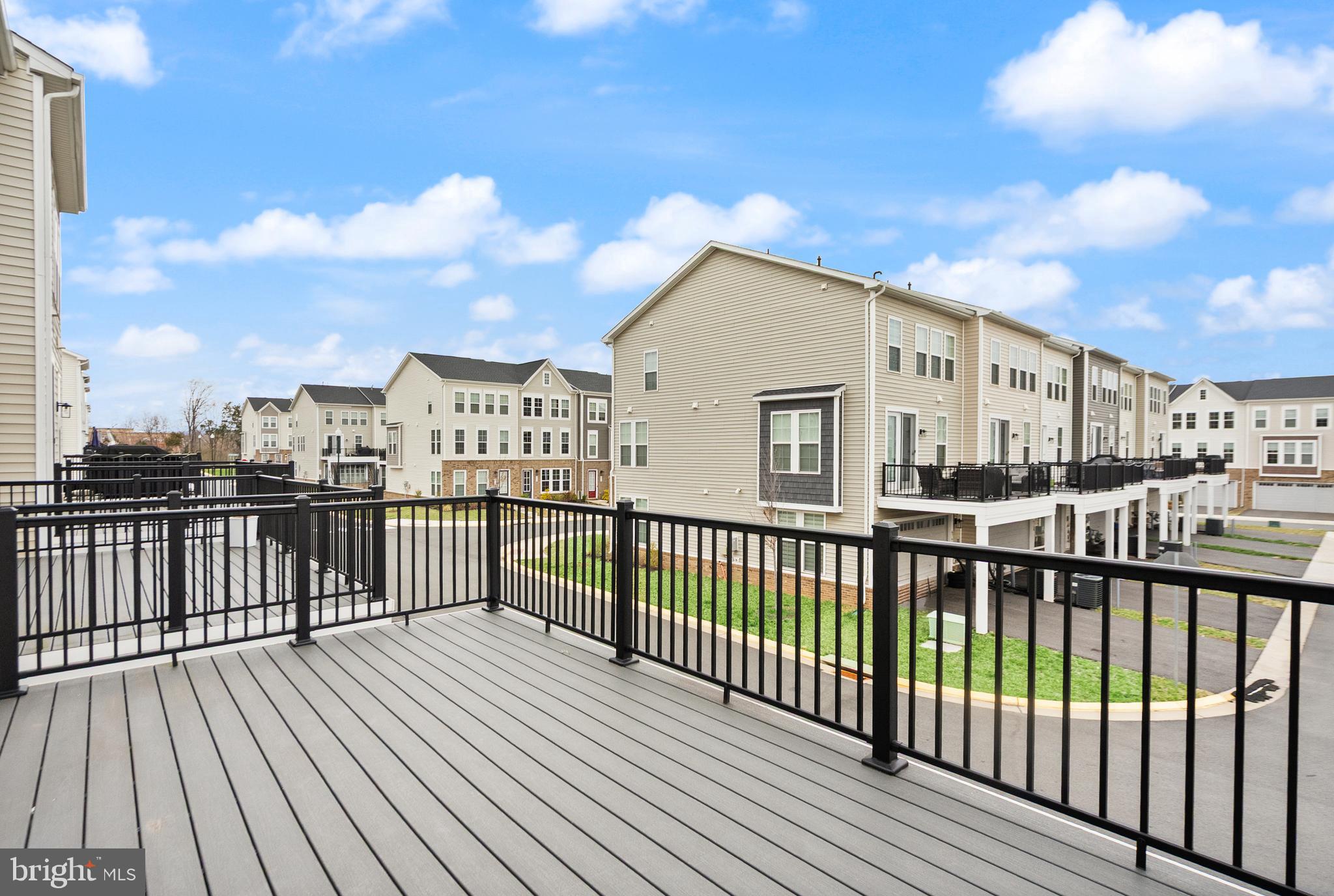 ROBINSON MANOR - Residential