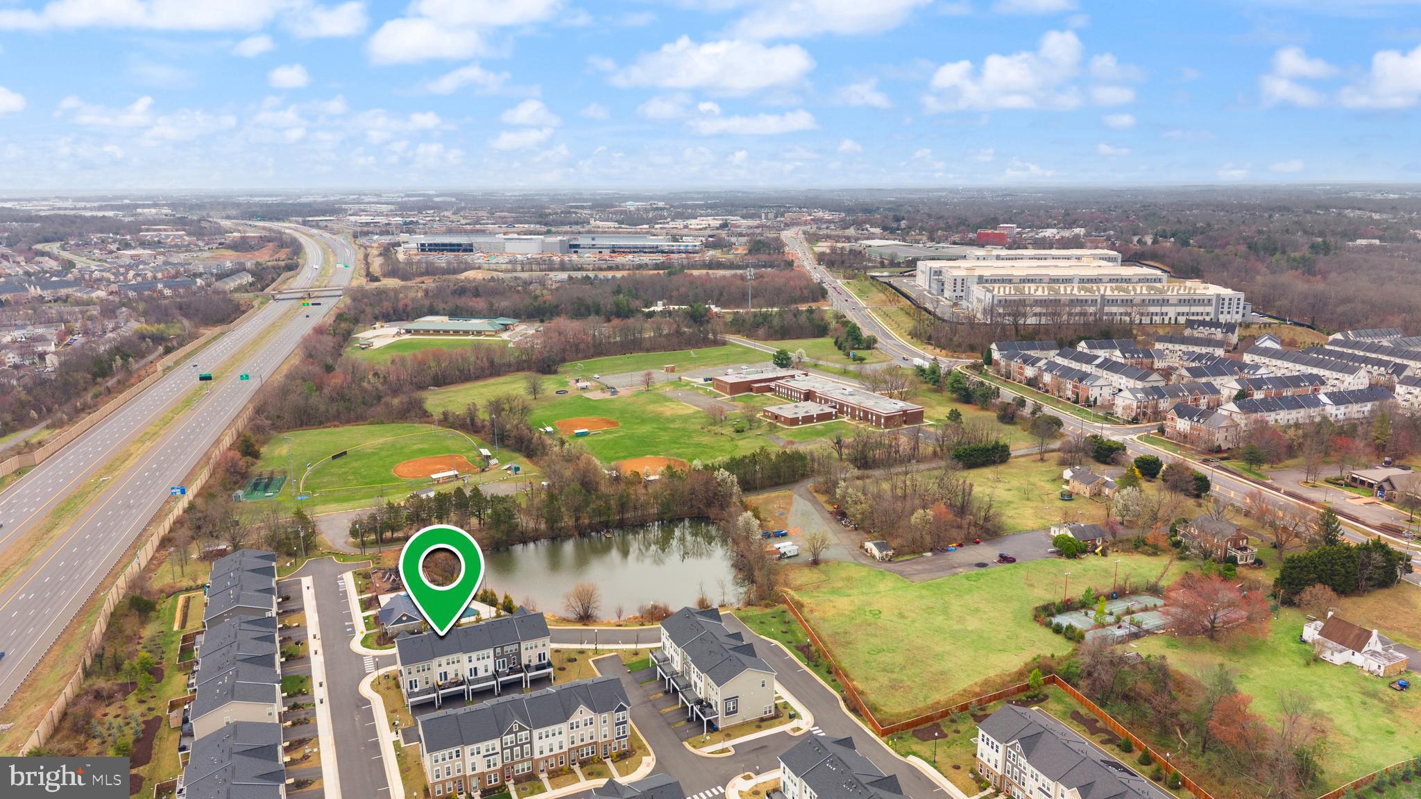 ROBINSON MANOR - Residential