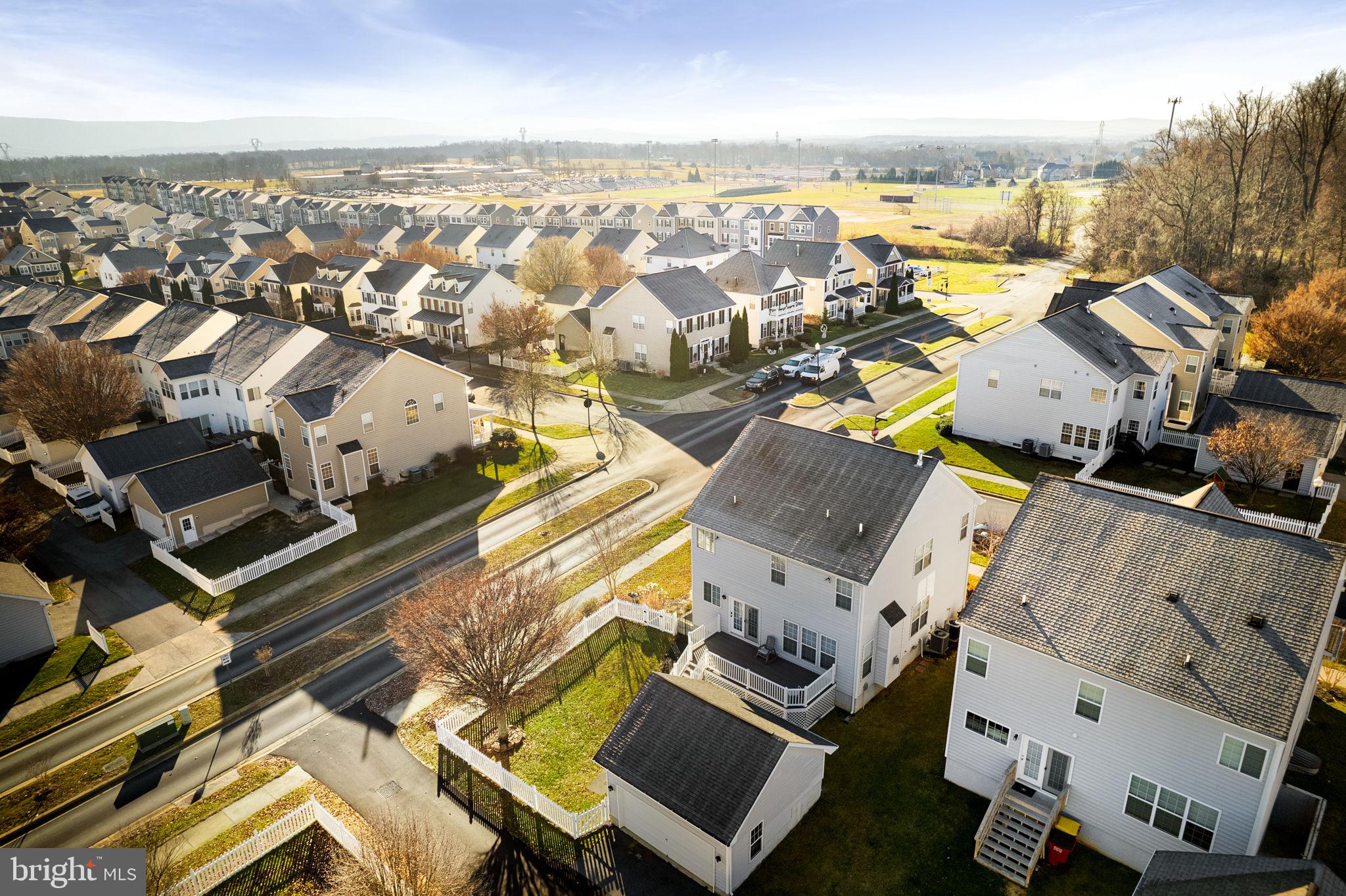 HUNTFIELD - Residential