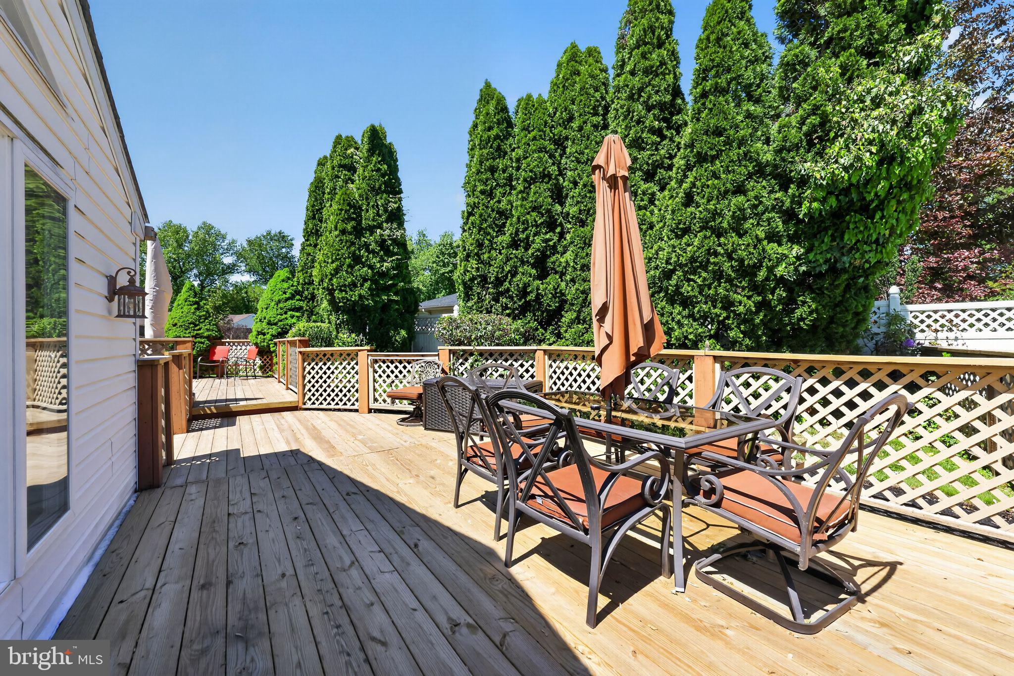 MEADOWBROOK - Residential