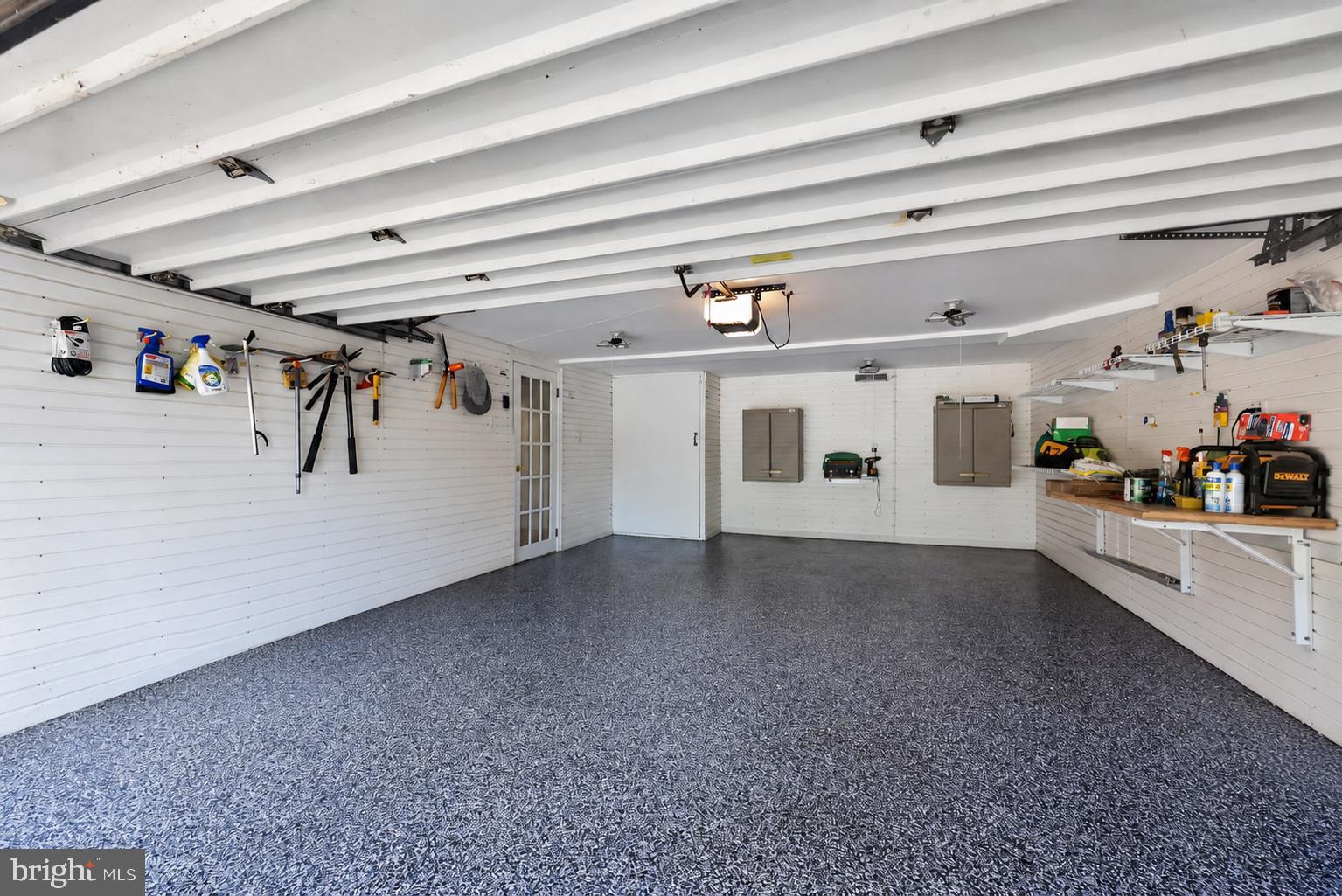 MEADOWBROOK - Residential