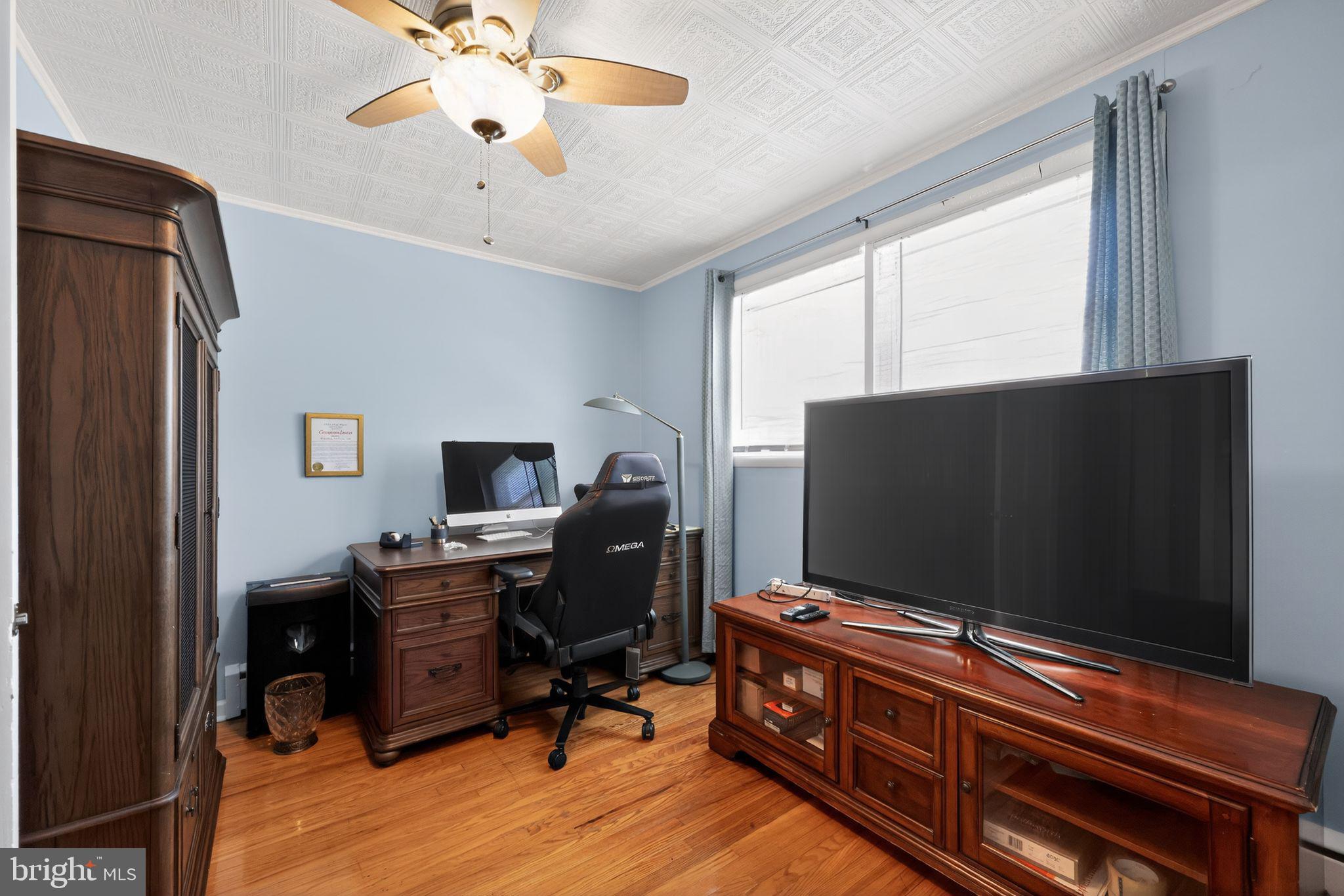 MEADOWBROOK - Residential
