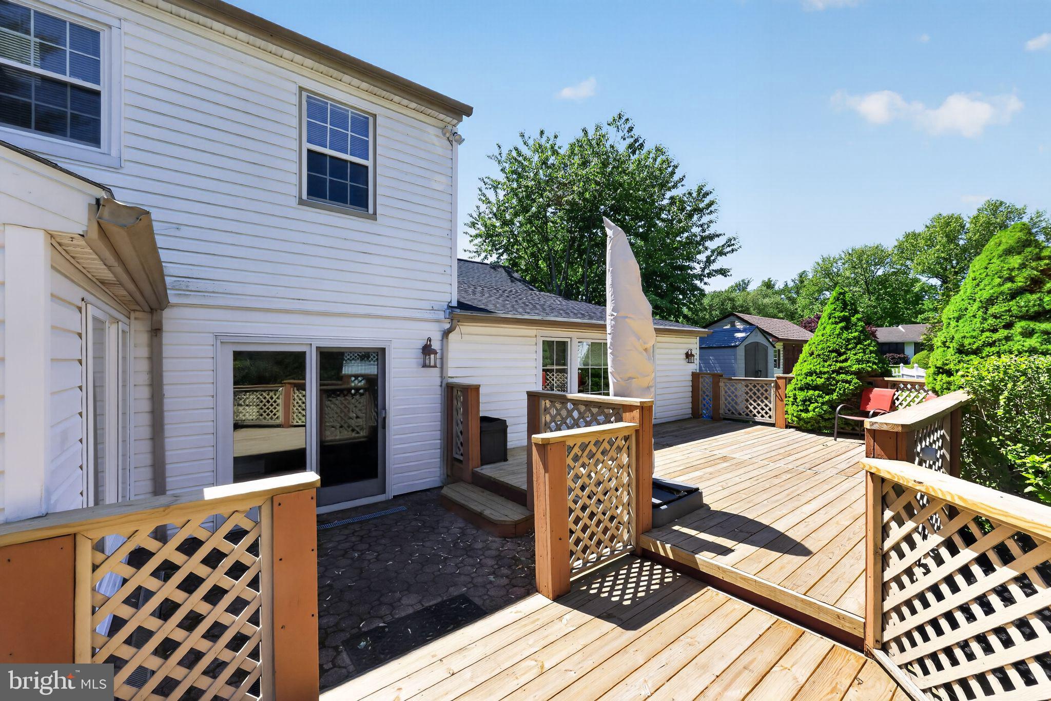 MEADOWBROOK - Residential