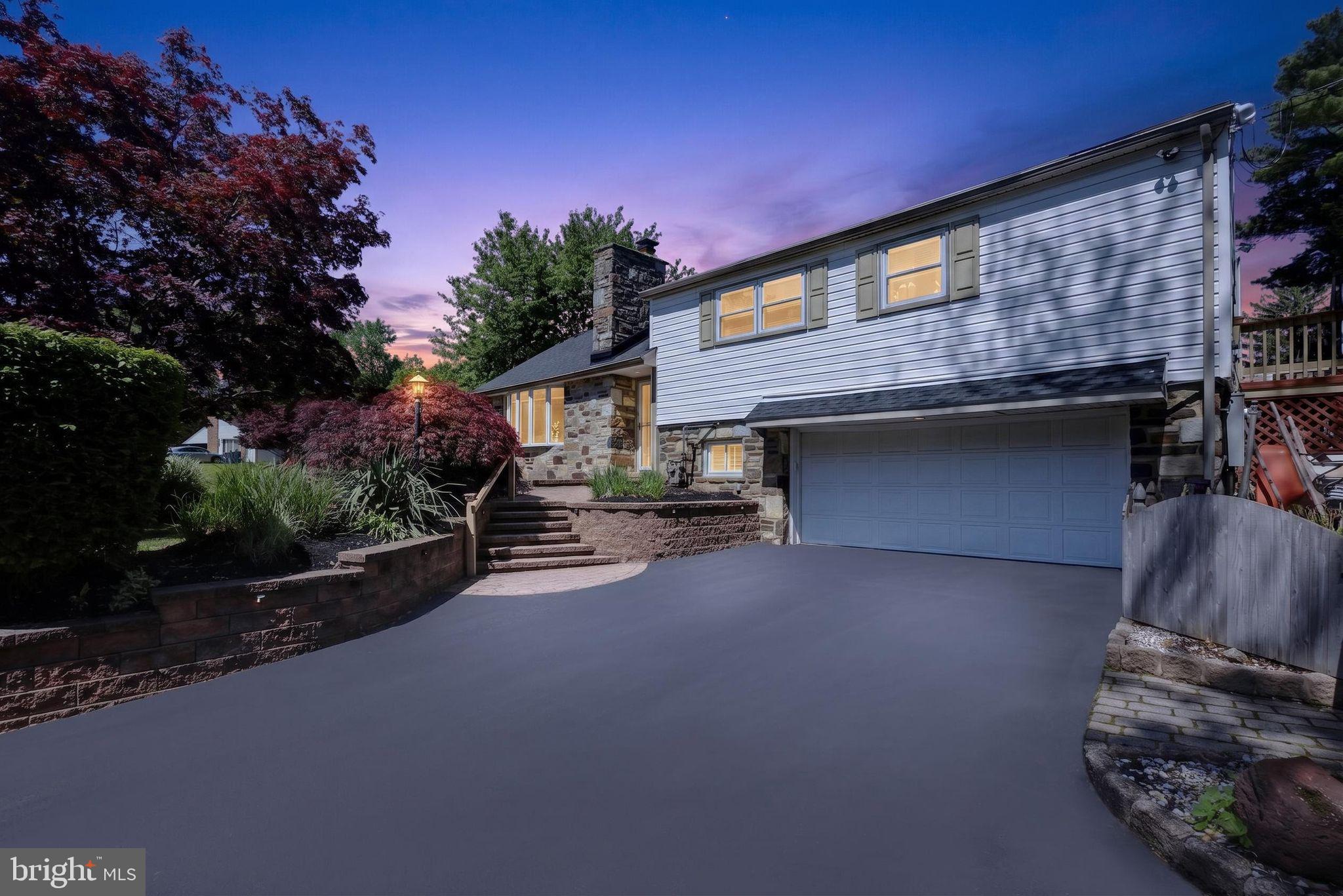 MEADOWBROOK - Residential