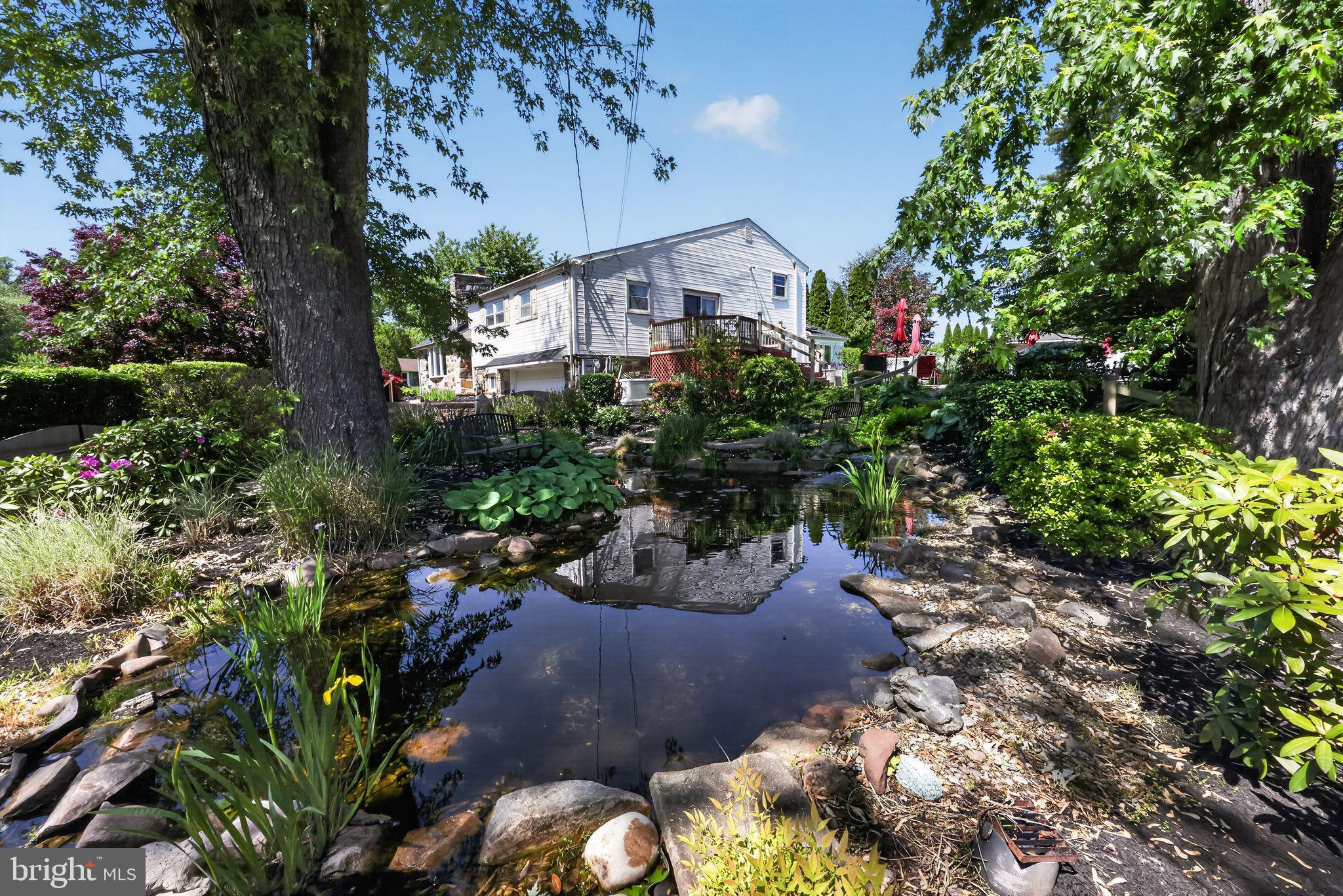 MEADOWBROOK - Residential