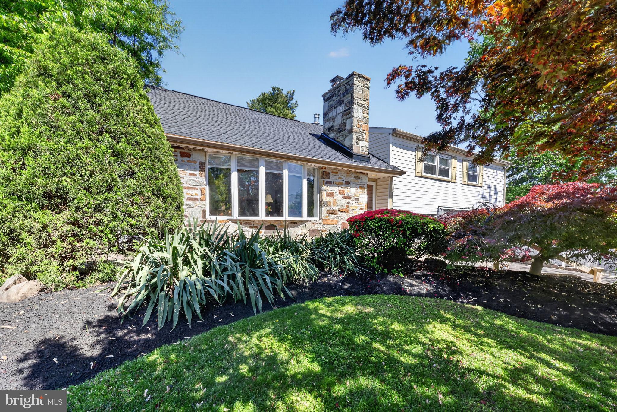 MEADOWBROOK - Residential