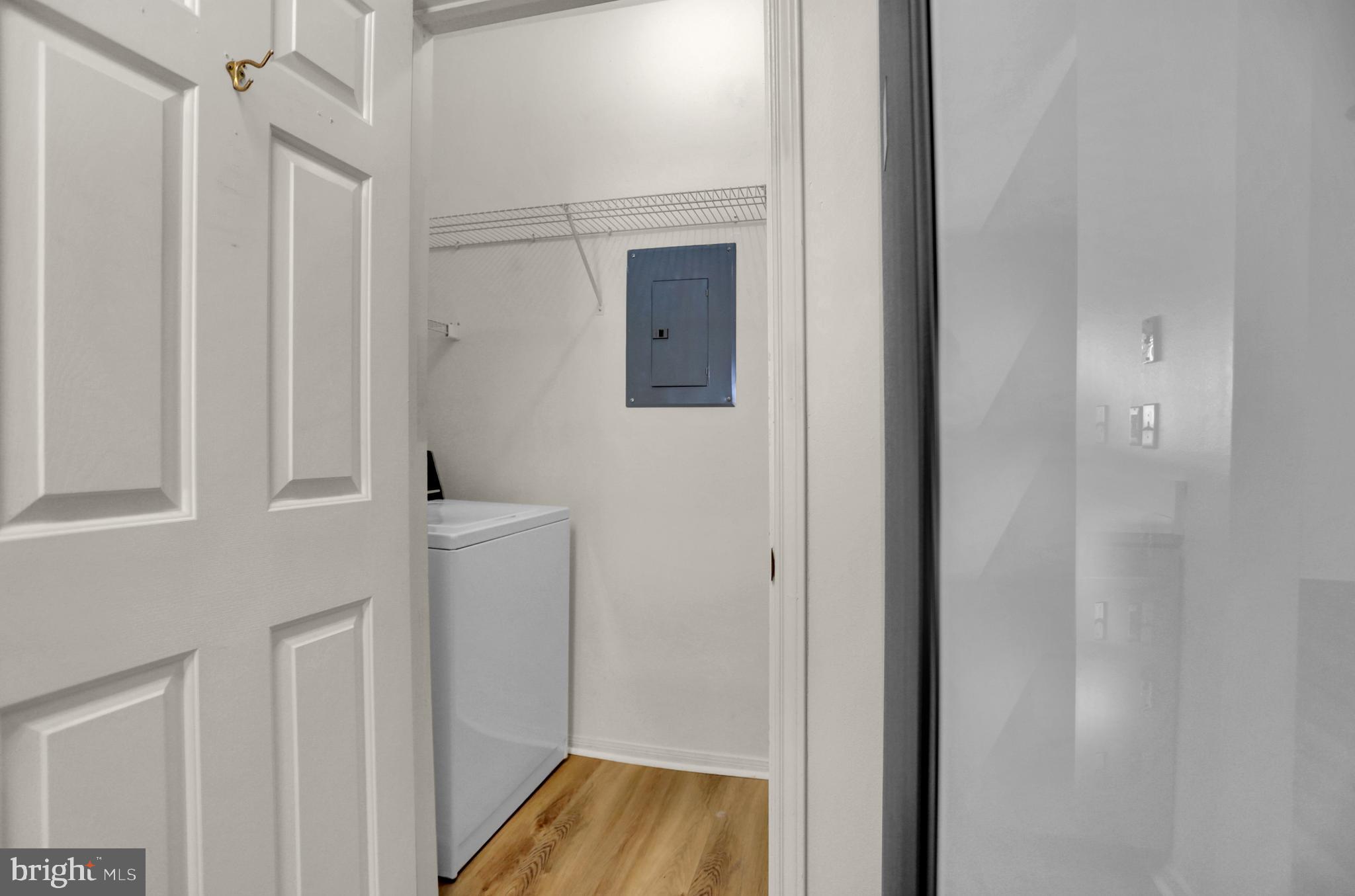 ENGLISH COUNTRY MANOR - Residential