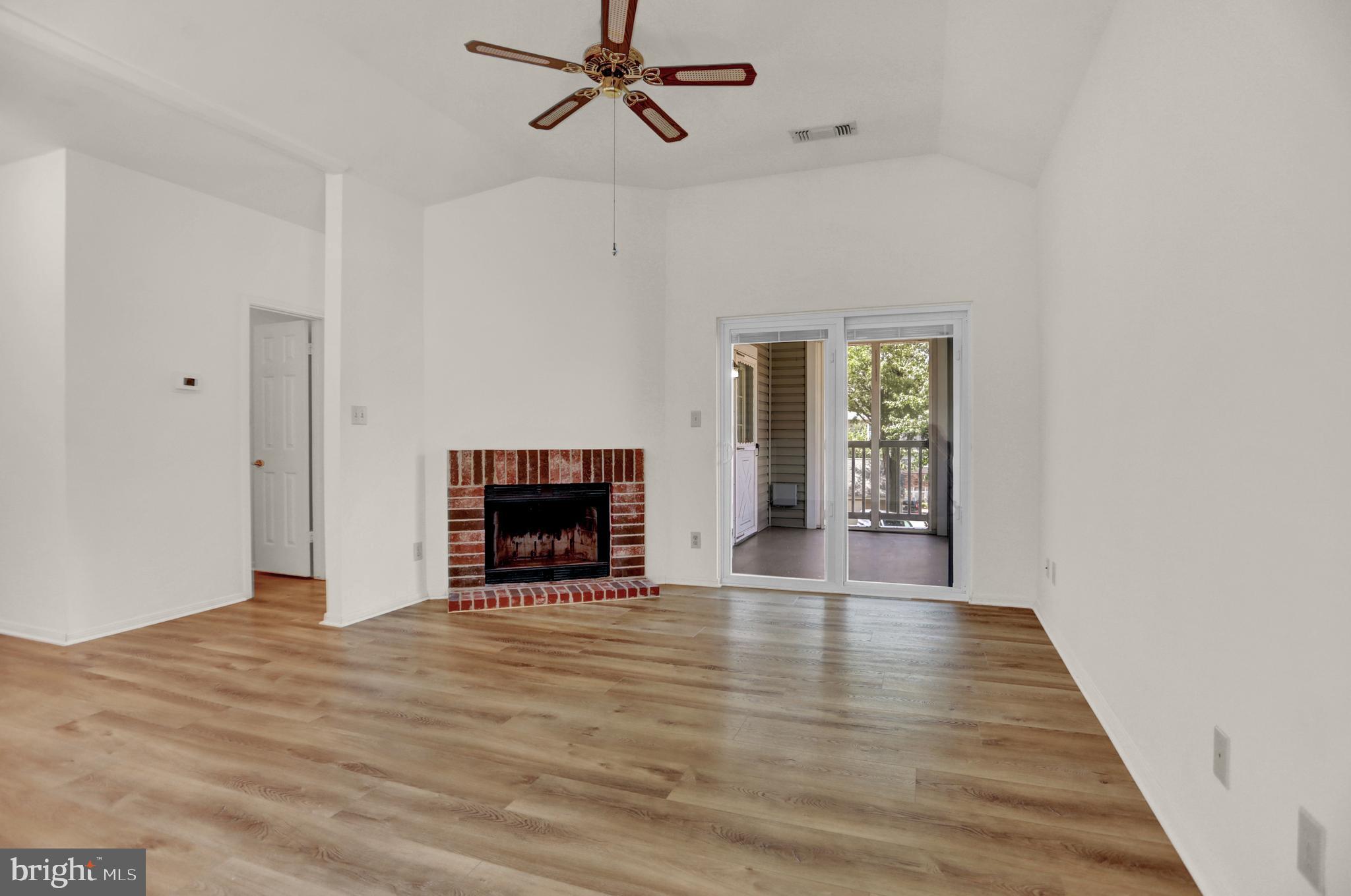 ENGLISH COUNTRY MANOR - Residential