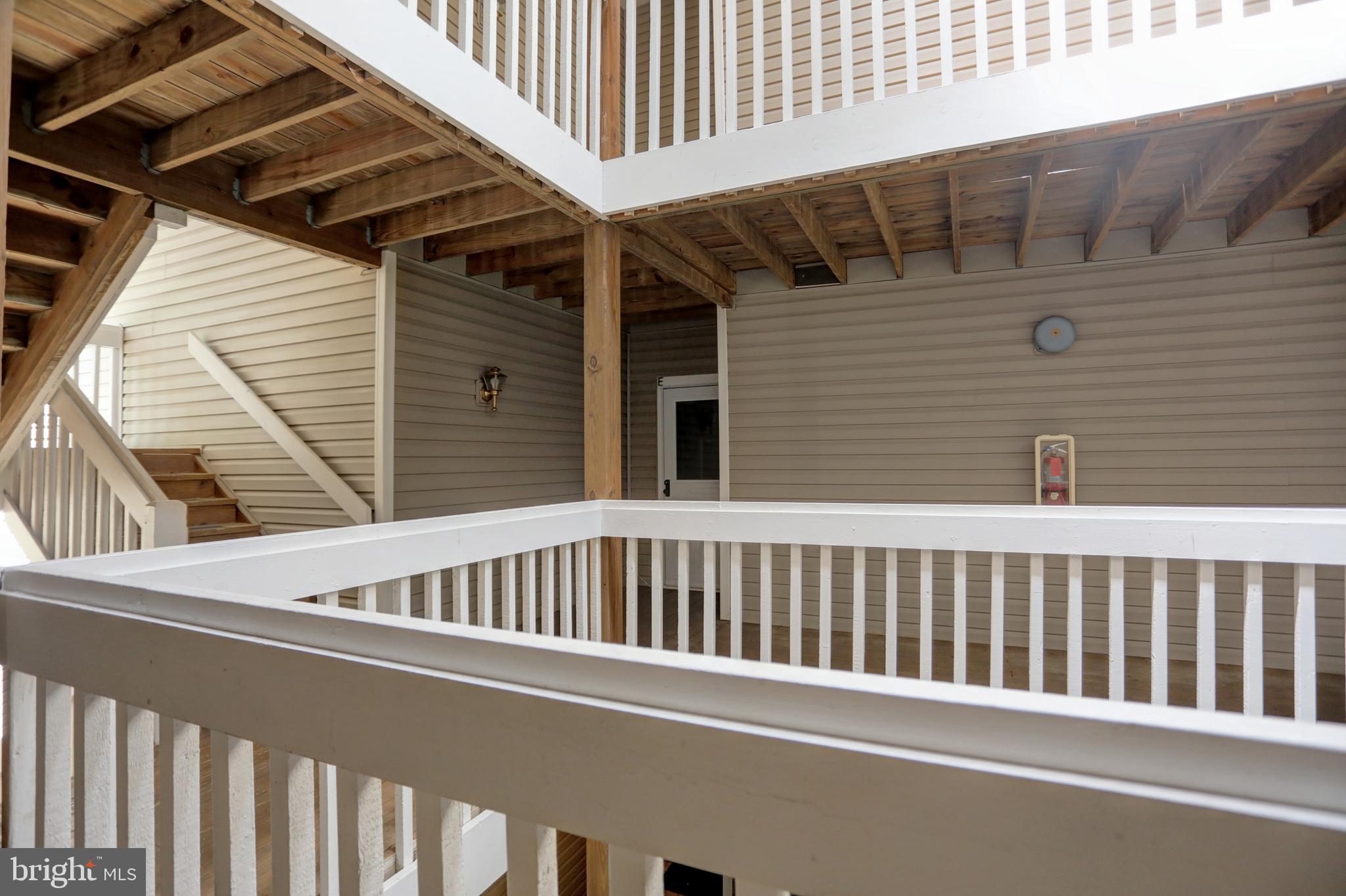 ENGLISH COUNTRY MANOR - Residential