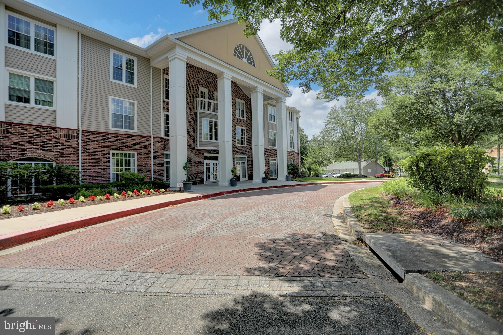ENGLISH COUNTRY MANOR - Residential