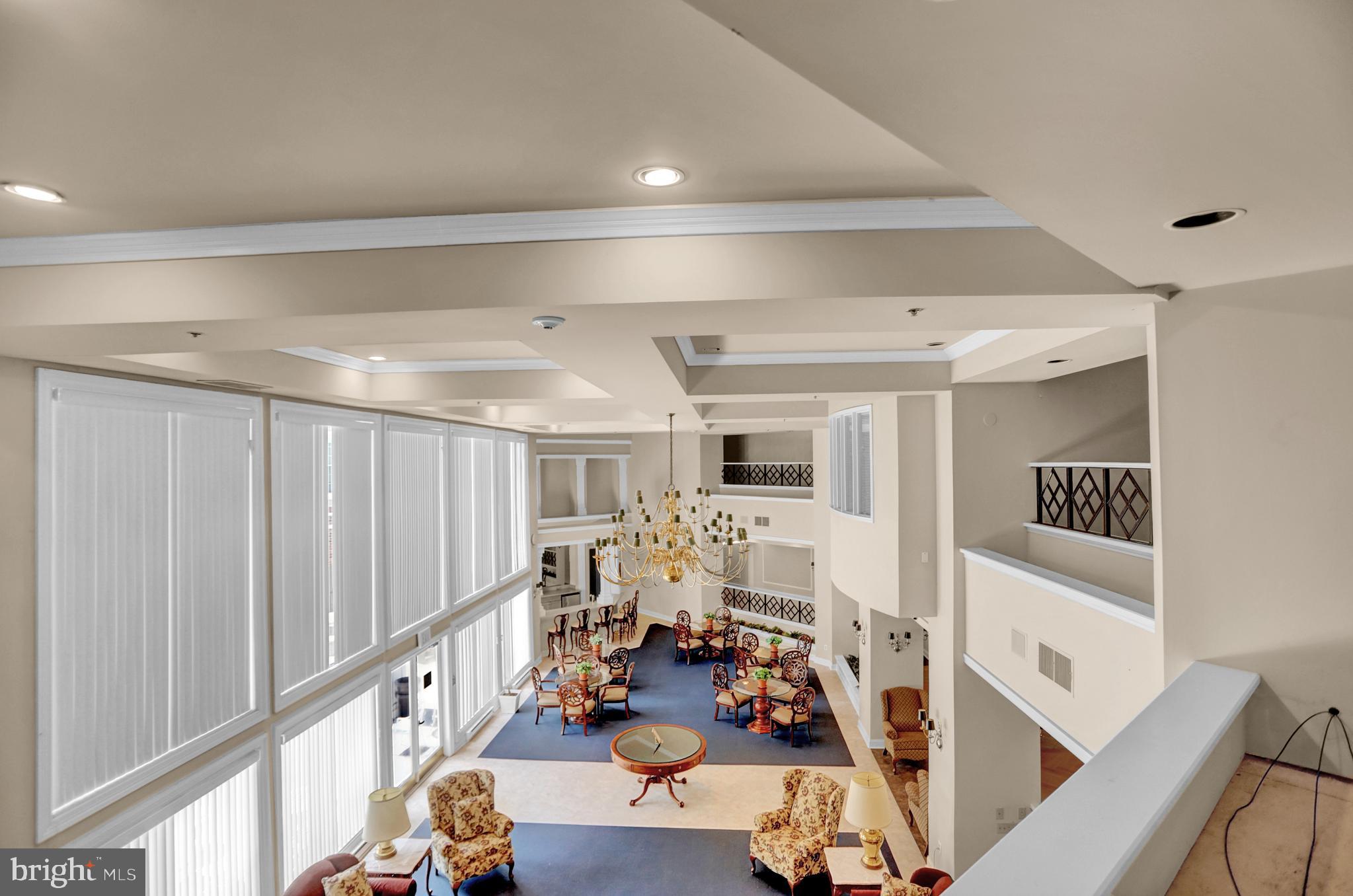 ENGLISH COUNTRY MANOR - Residential