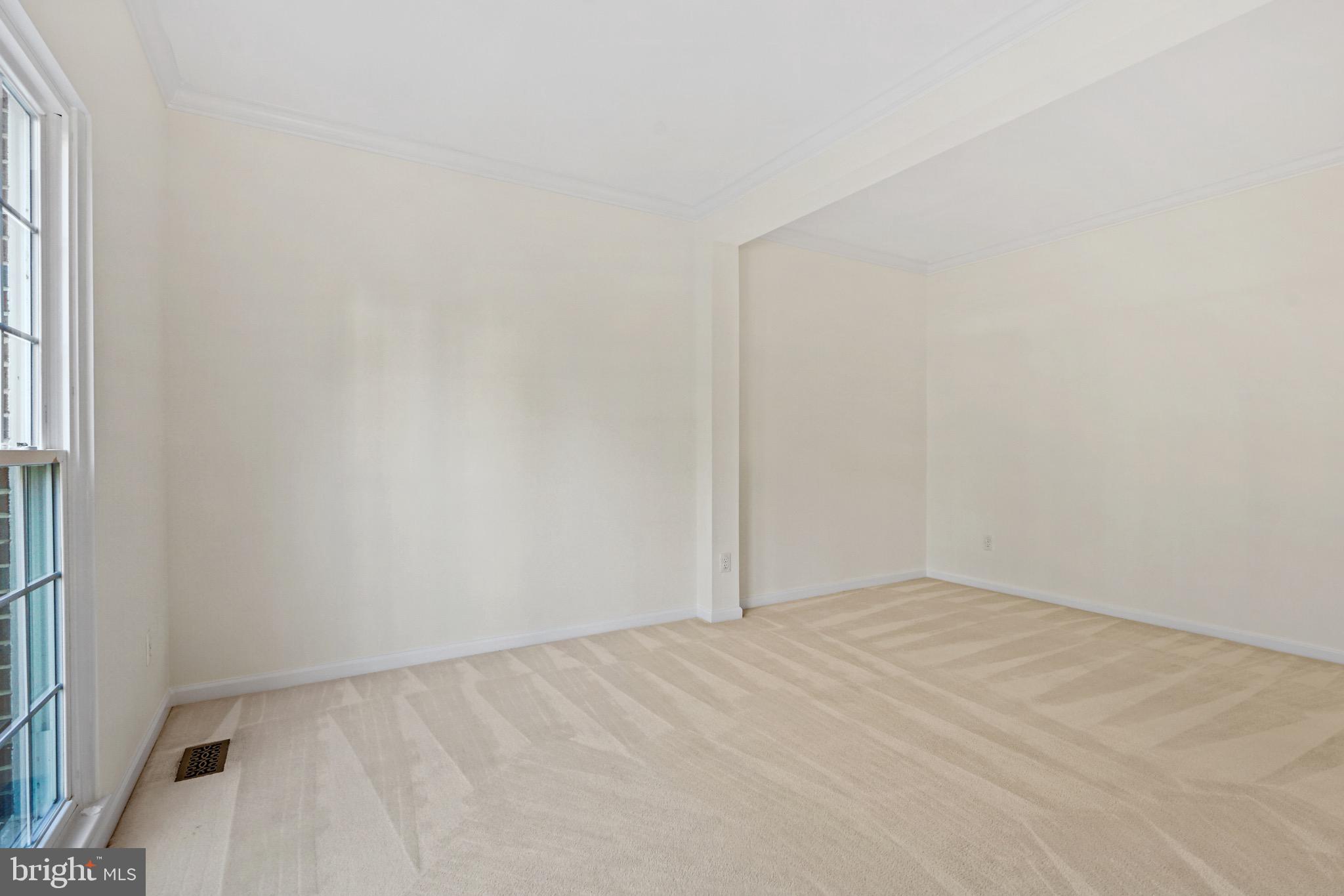 ISLAND CREEK - Residential Lease