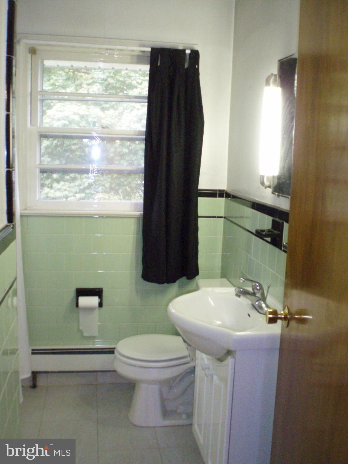 DOWNTOWN LEONARDTOWN - Residential Lease