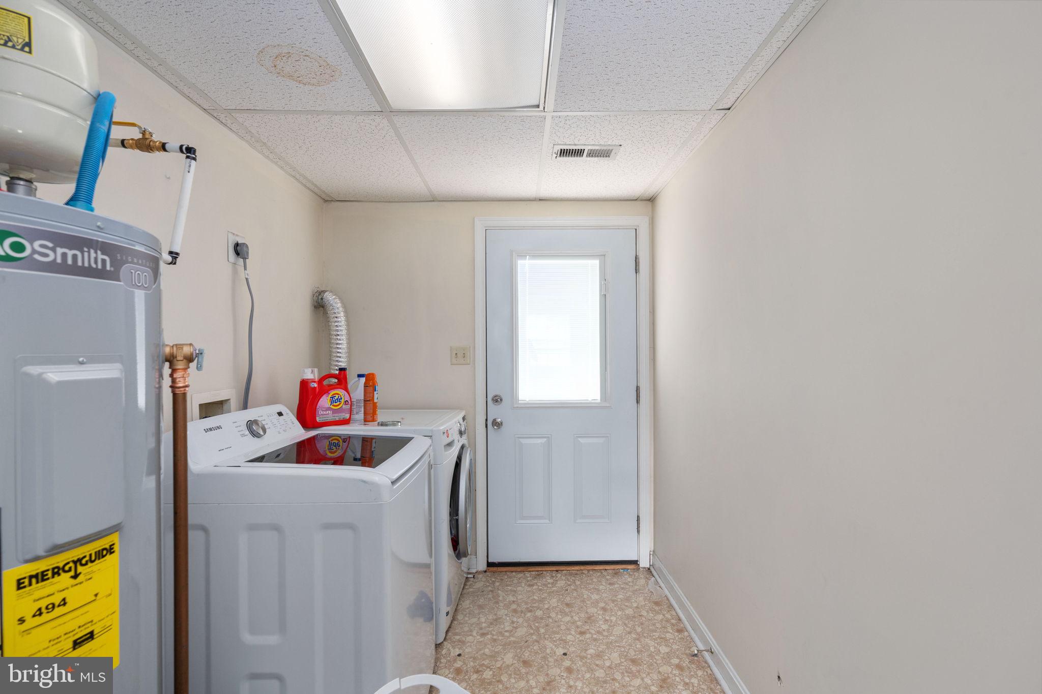 LAKE LAND OR - Residential