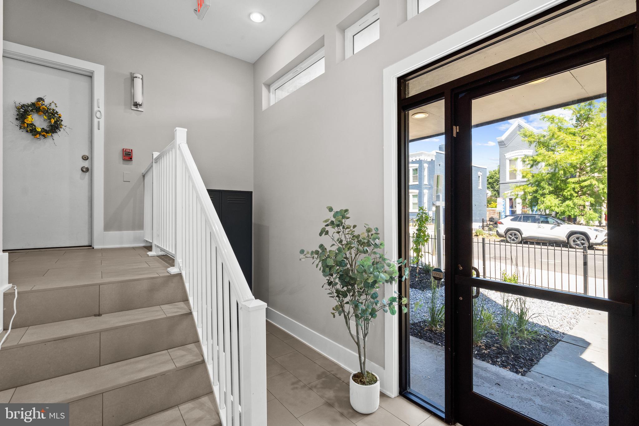 1112 MONTELLO AVENUE NE 401