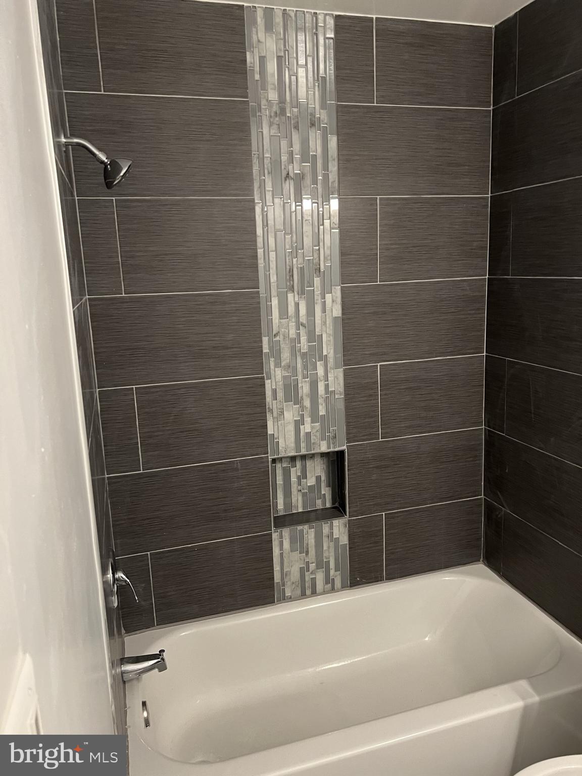 GWYNN OAK - Residential Lease