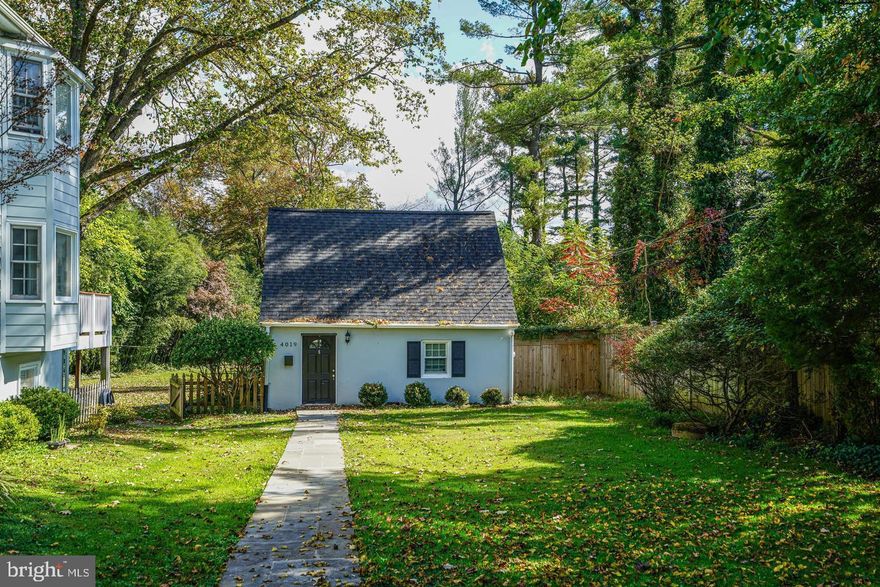 Charming 900 square foot cottage featuring one bedroom and one bathroom. The home includes a washer and dryer; water and sewer are $ 30 monthly. The landlord manages the lawn care, and it is located just two blocks from Harris Teeter, Starbucks, and various shops and restaurants at Barcroft Center! The driveway and yard are shared with 4019 Oxford. Schedule your appointment today!