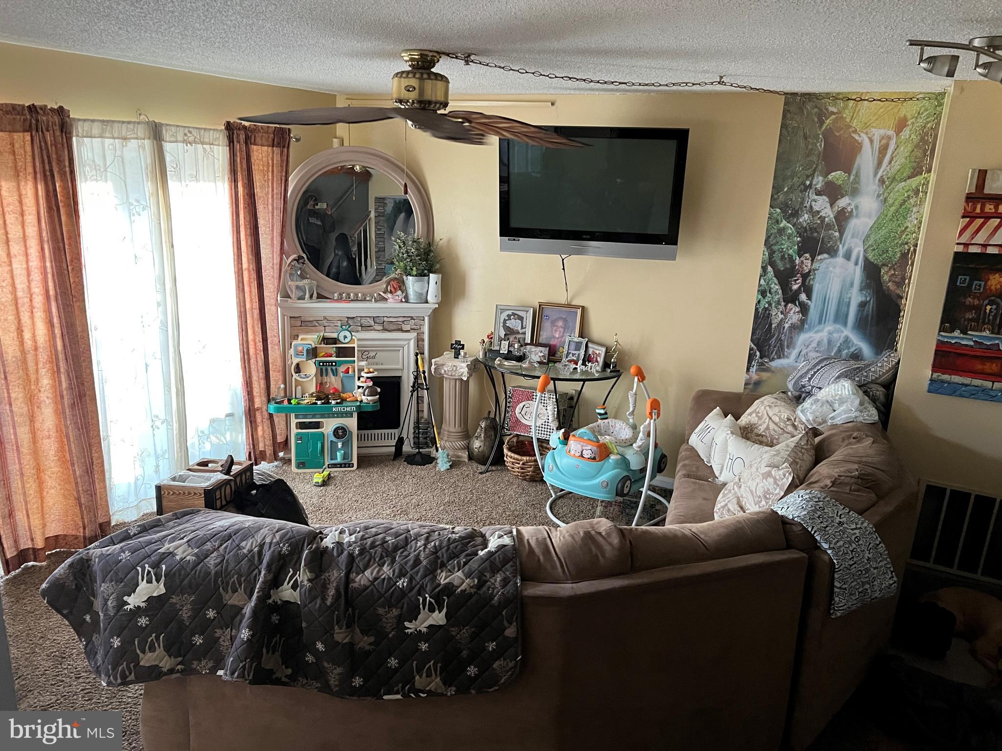 PUTNAM GREEN - Residential