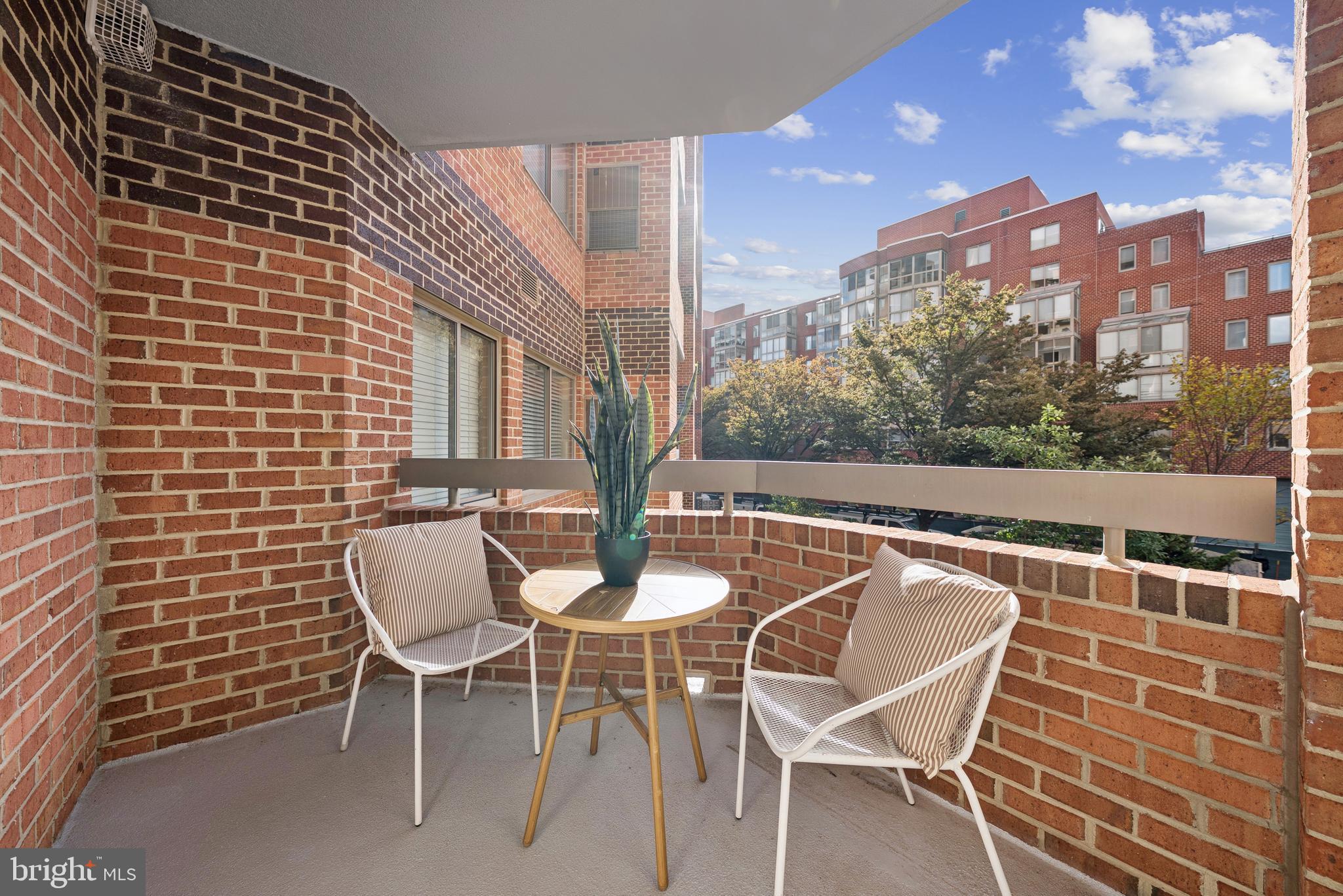BALLSTON PARK - Residential