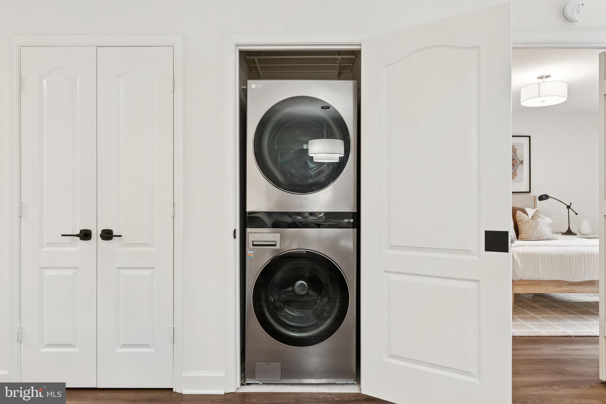 BALLSTON PARK - Residential