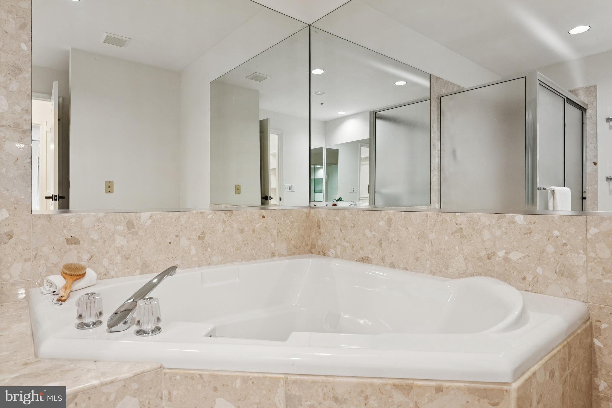 BALLSTON PARK - Residential