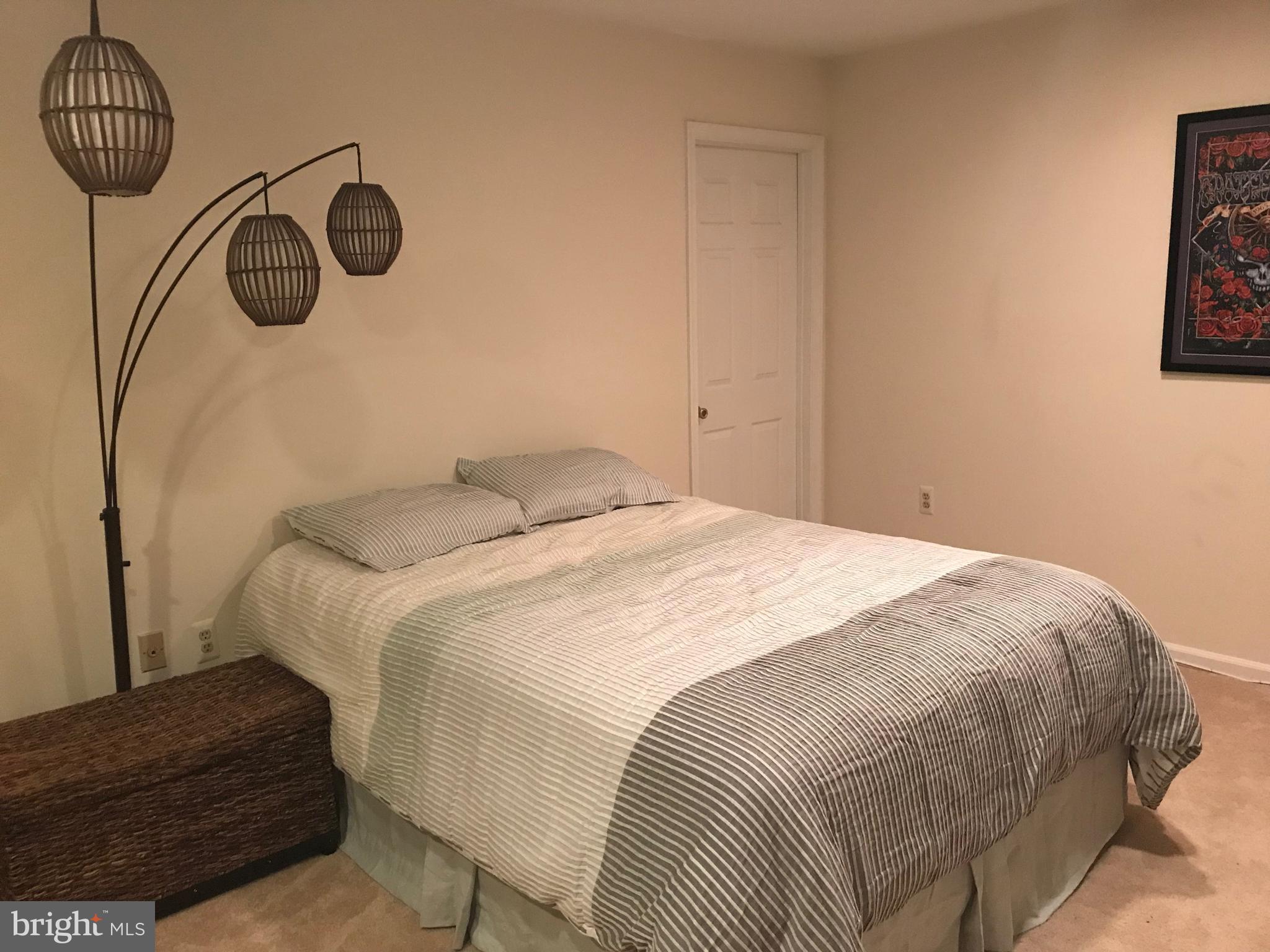 GROSVENOR PARK TOWNHOME CONDOMINIUMS - Residential Lease