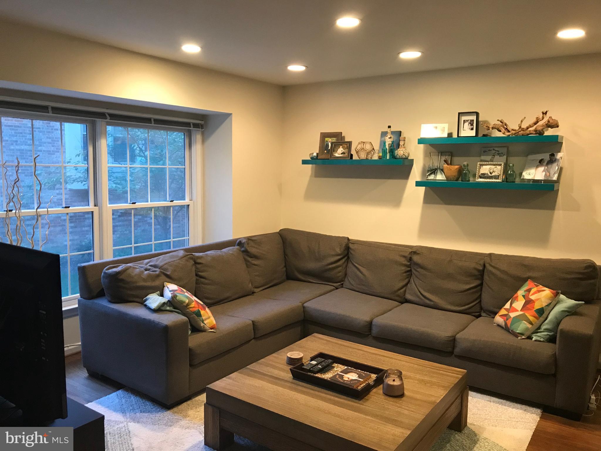 GROSVENOR PARK TOWNHOME CONDOMINIUMS - Residential Lease