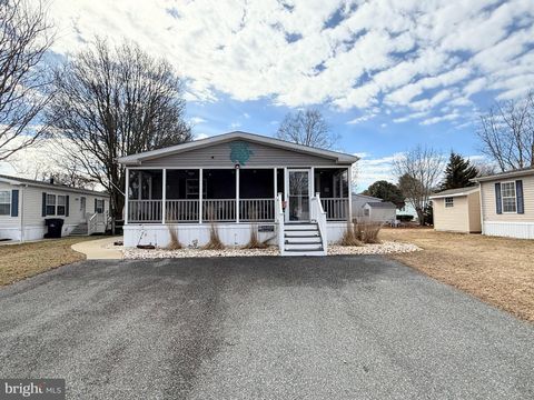 Mobile Home For Sale - 34488 Easy Street #E-810<br/> LONG NECK, DE 19966