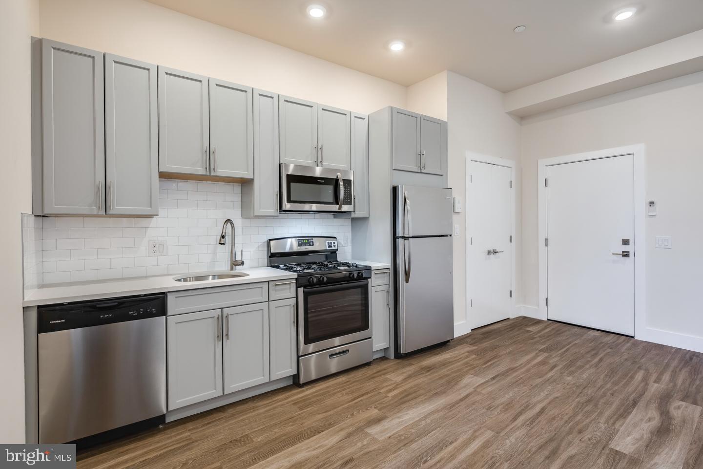 FISHTOWN - Residential Lease