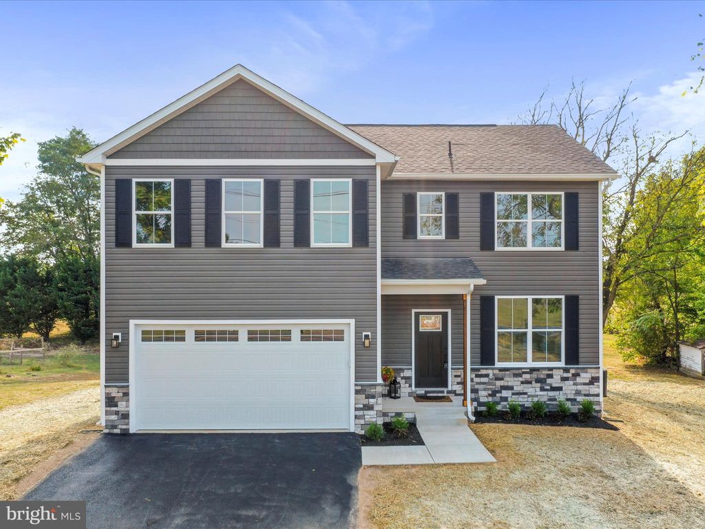 Photo of 6061 Winchester Ave, INWOOD, WV 25428 (MLS # WVBE2043816)