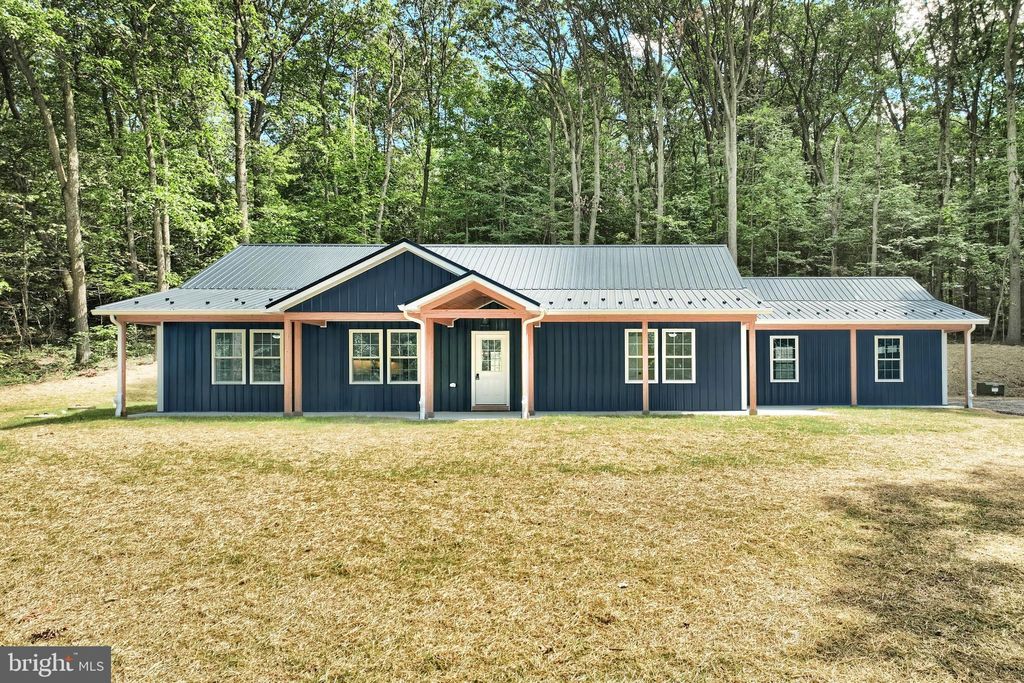 Photo of 12109 Woodland Drive, FELTON, PA 17322 (MLS # PAYK2089306)