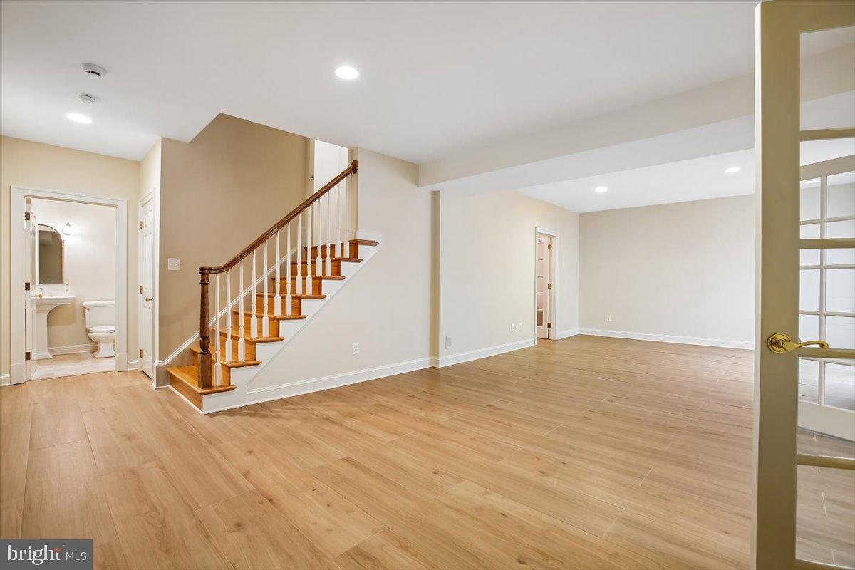 LANGLEY FOREST - Residential