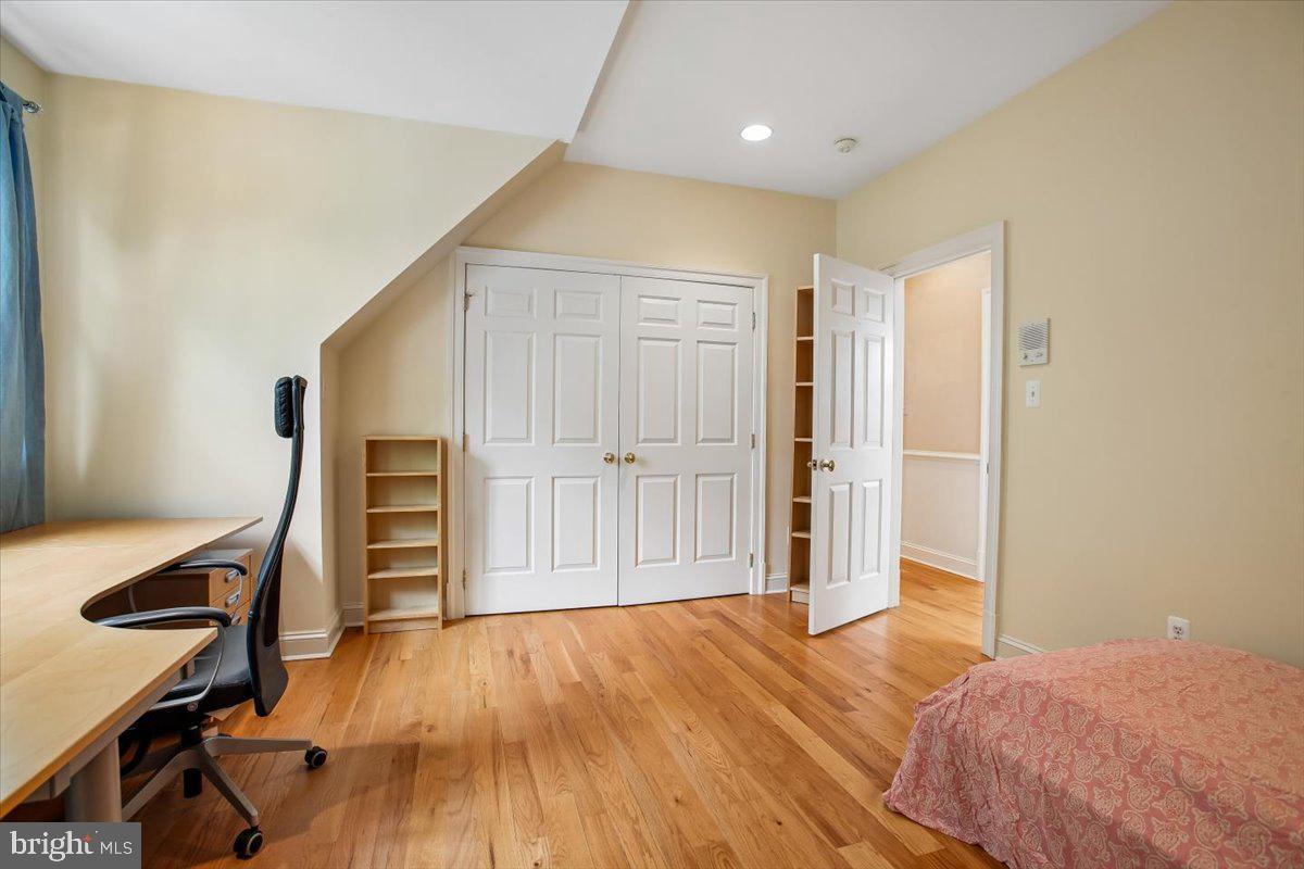 LANGLEY FOREST - Residential