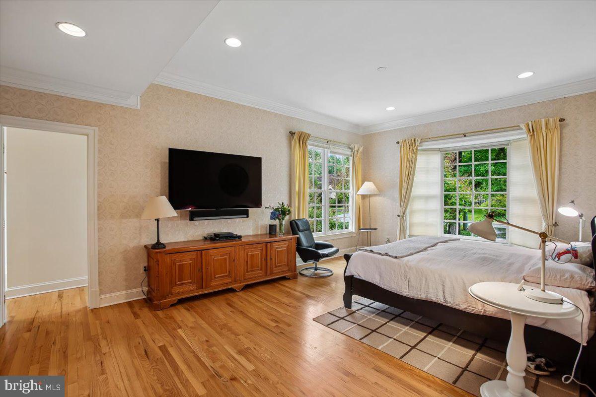 LANGLEY FOREST - Residential