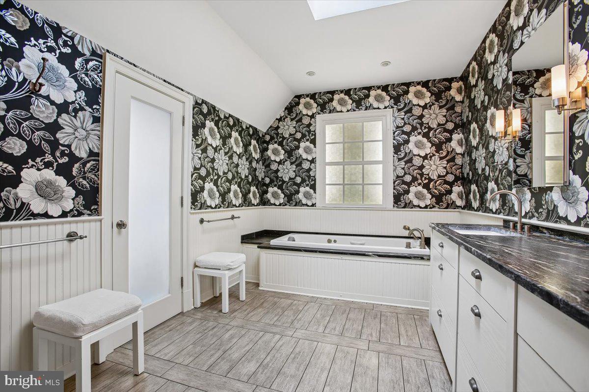 LANGLEY FOREST - Residential