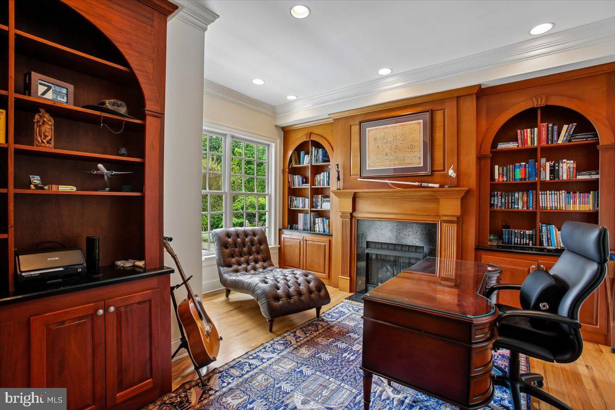 LANGLEY FOREST - Residential