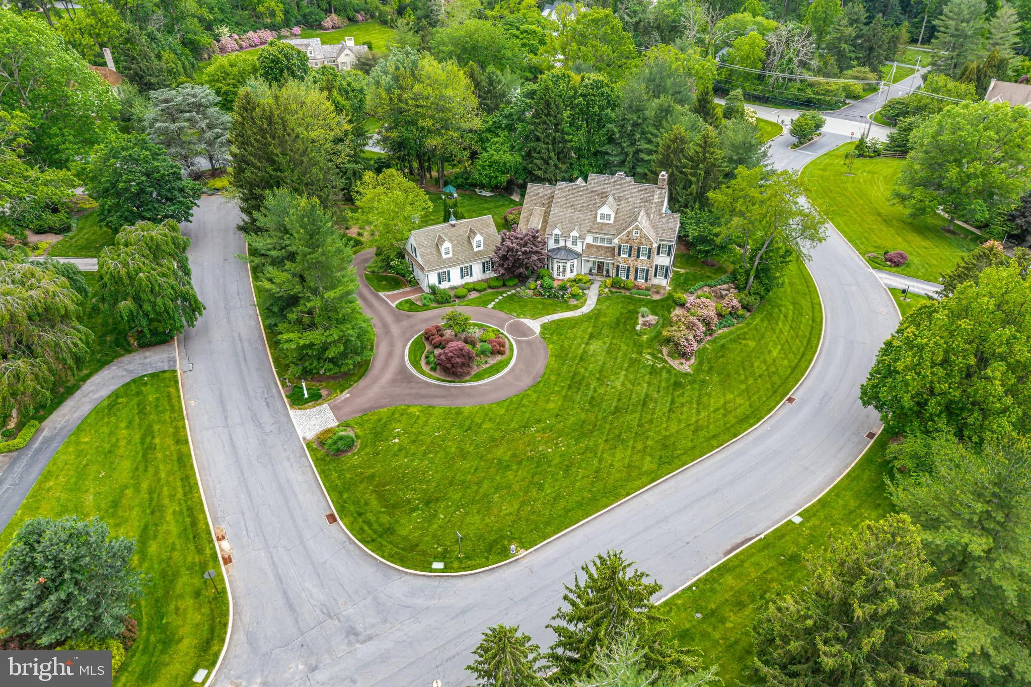 Berwyn, Pennsylvania 19312, United States, 6 Bedrooms Bedrooms, ,7 BathroomsBathrooms,Residential,Pending,140285