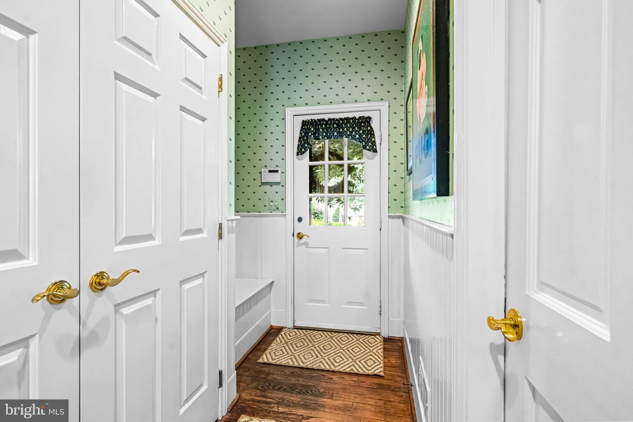 Berwyn, Pennsylvania 19312, United States, 6 Bedrooms Bedrooms, ,7 BathroomsBathrooms,Residential,Pending,140285