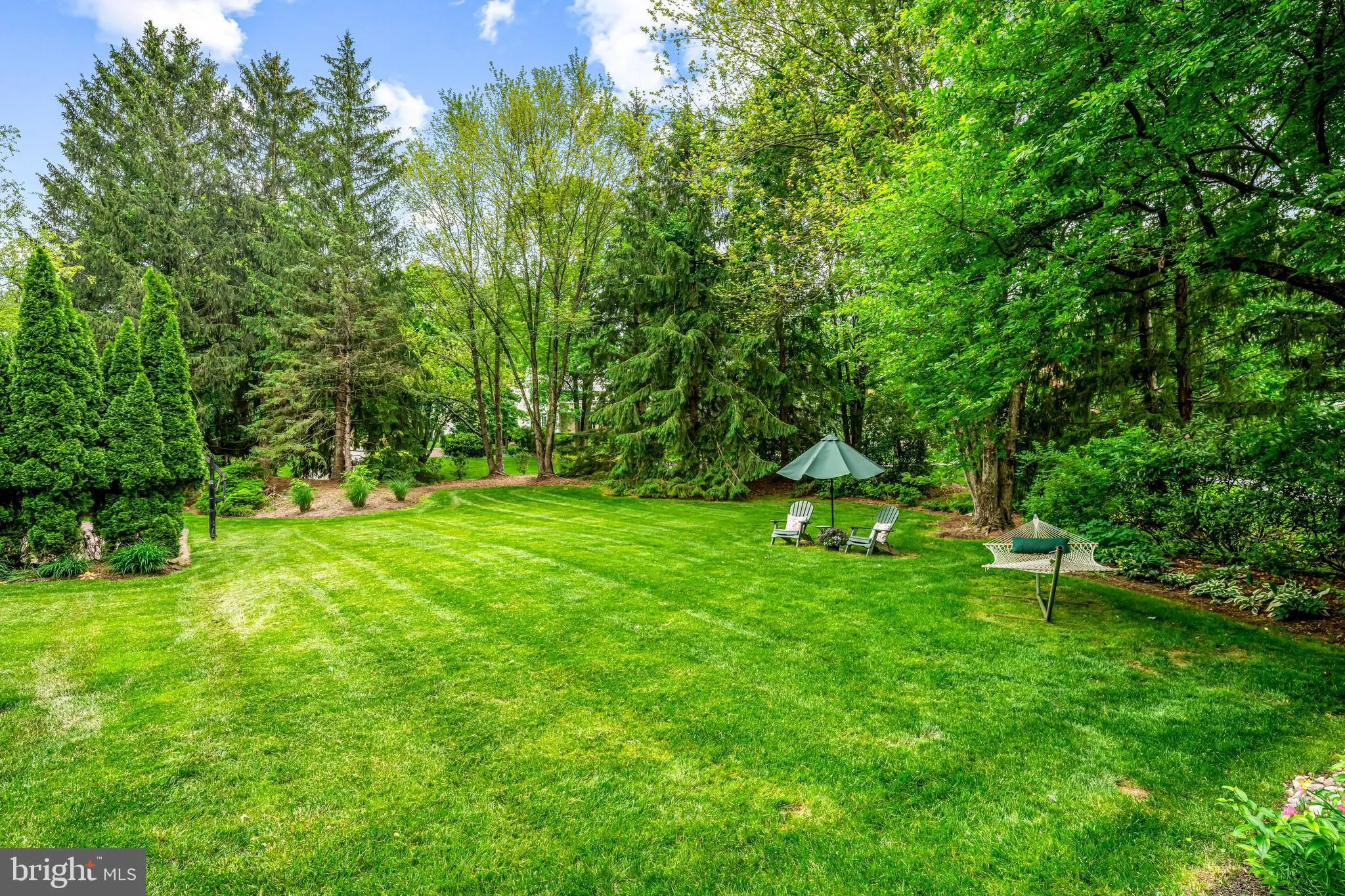 Berwyn, Pennsylvania 19312, United States, 6 Bedrooms Bedrooms, ,7 BathroomsBathrooms,Residential,Pending,140285