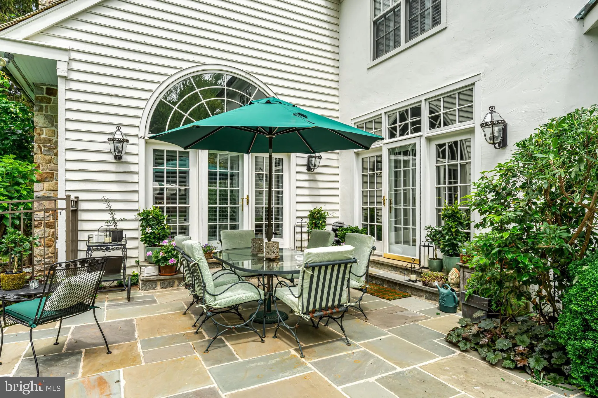 Berwyn, Pennsylvania 19312, United States, 6 Bedrooms Bedrooms, ,7 BathroomsBathrooms,Residential,Pending,140285