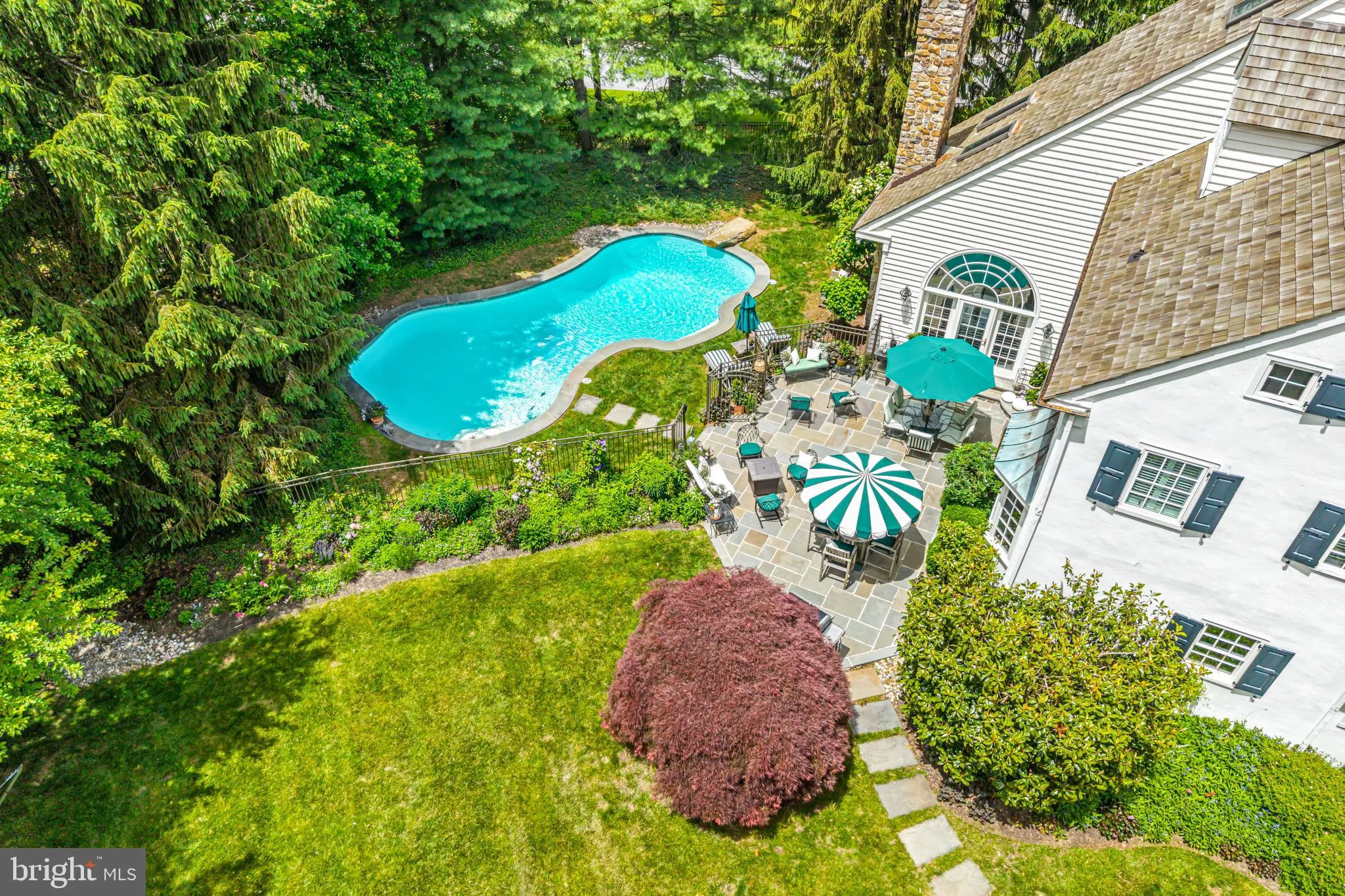 Berwyn, Pennsylvania 19312, United States, 6 Bedrooms Bedrooms, ,7 BathroomsBathrooms,Residential,Pending,140285